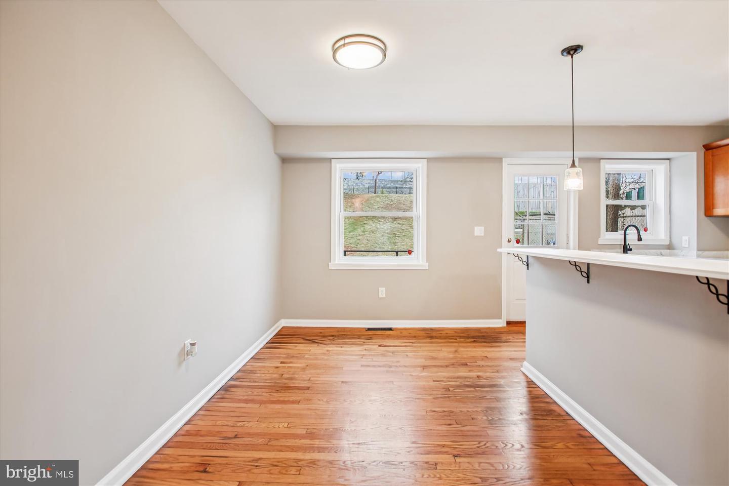 529 FOXHALL PL SE, WASHINGTON, District Of Columbia 20032, 3 Bedrooms Bedrooms, 5 Rooms Rooms,1 BathroomBathrooms,Residential,For sale,529 FOXHALL PL SE,DCDC2233272 MLS # DCDC2233272 529 FOXHALL PL SE, WASHINGTON, District Of Columbia 20032, 3 Bedrooms Bedrooms, 5 Rooms Rooms,1 BathroomBathrooms,Residential,For sale,529 FOXHALL PL SE,DCDC2233272 MLS # DCDC2233272