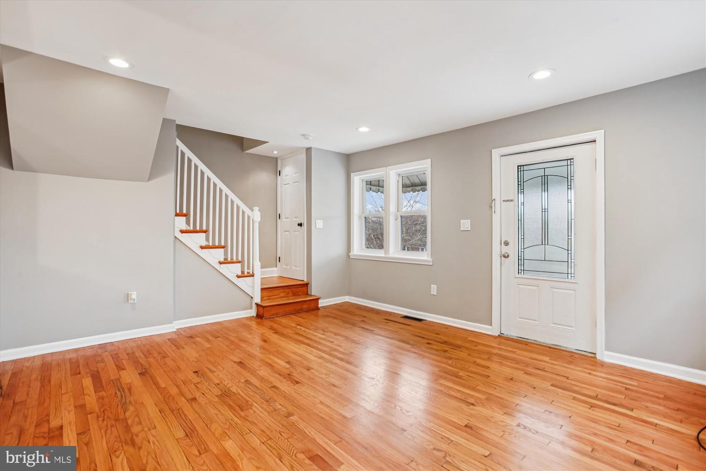 529 FOXHALL PL SE, WASHINGTON, District Of Columbia 20032, 3 Bedrooms Bedrooms, 5 Rooms Rooms,1 BathroomBathrooms,Residential,For sale,529 FOXHALL PL SE,DCDC2233272 MLS # DCDC2233272 529 FOXHALL PL SE, WASHINGTON, District Of Columbia 20032, 3 Bedrooms Bedrooms, 5 Rooms Rooms,1 BathroomBathrooms,Residential,For sale,529 FOXHALL PL SE,DCDC2233272 MLS # DCDC2233272