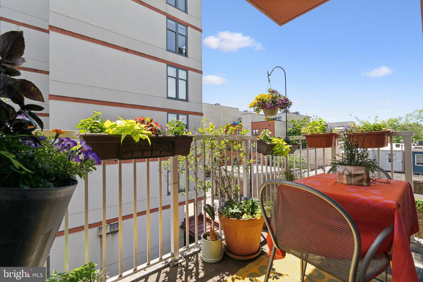 2120 VERMONT AVE NW #309, WASHINGTON, District Of Columbia 20001, 3 Bedrooms Bedrooms, ,2 BathroomsBathrooms,Residential,For sale,2120 VERMONT AVE NW #309,DCDC2238890 MLS # DCDC2238890