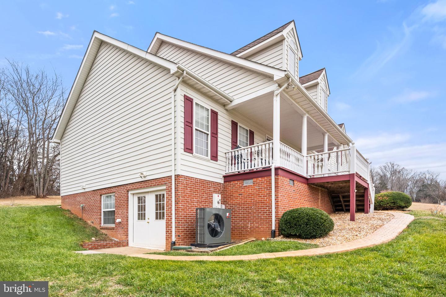 18435 SNAFFLE LN, CULPEPER, Virginia 22701, 5 Bedrooms Bedrooms, ,3 BathroomsBathrooms,Residential,For sale,18435 SNAFFLE LN,VACU2012324 MLS # VACU2012324