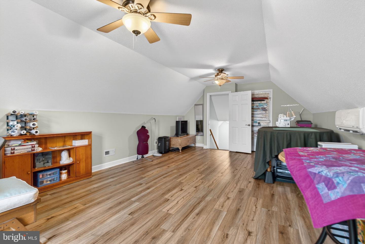 18435 SNAFFLE LN, CULPEPER, Virginia 22701, 5 Bedrooms Bedrooms, ,3 BathroomsBathrooms,Residential,For sale,18435 SNAFFLE LN,VACU2012324 MLS # VACU2012324