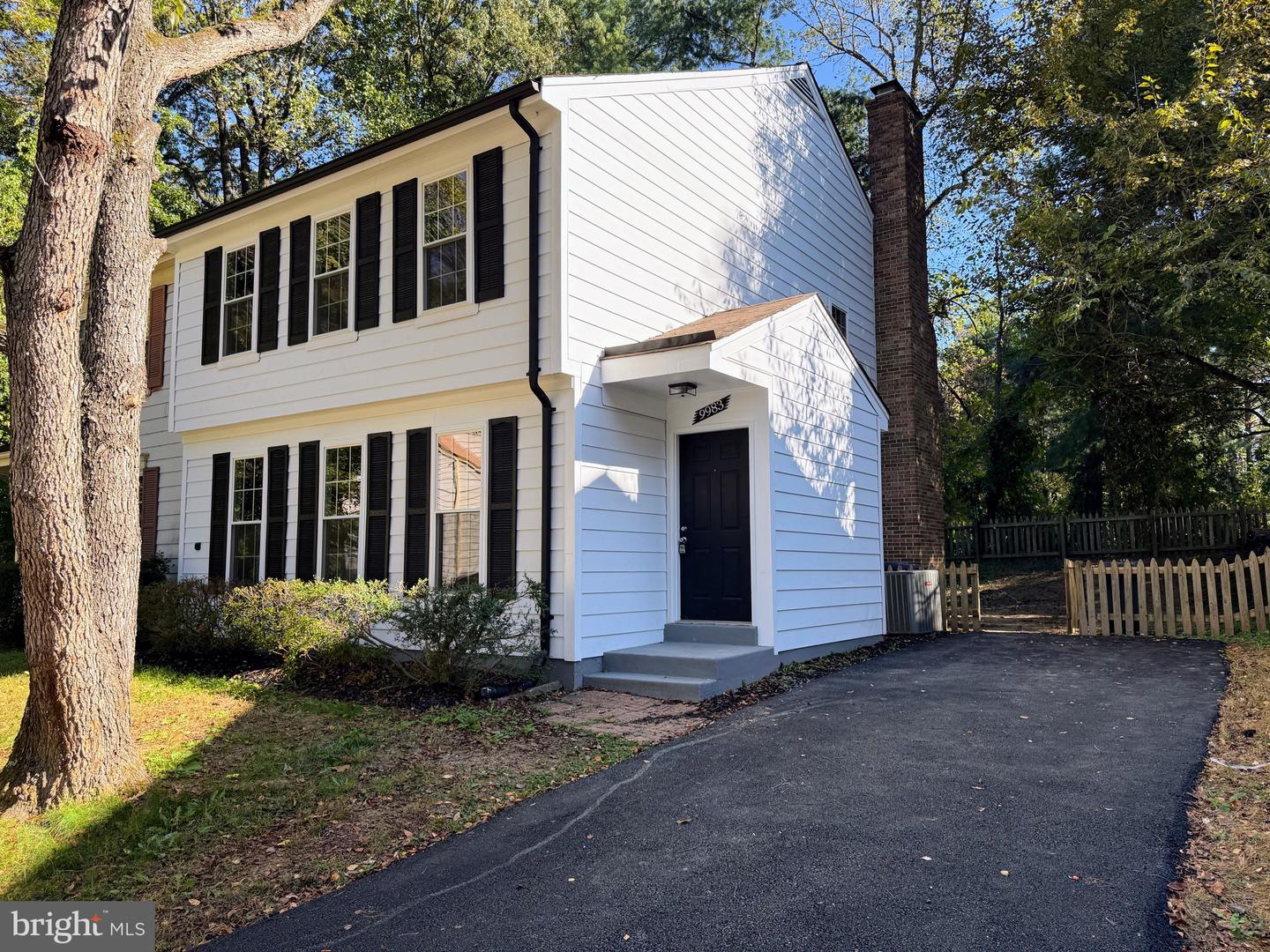 9983 HEMLOCK WOODS LN, BURKE, Virginia 22015, 3 Bedrooms Bedrooms, ,3 BathroomsBathrooms,Residential,For sale,9983 HEMLOCK WOODS LN,VAFX2287112 MLS # VAFX2287112