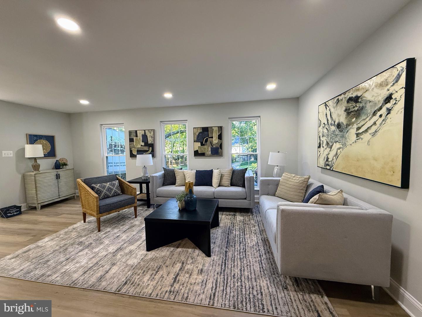 9983 HEMLOCK WOODS LN, BURKE, Virginia 22015, 3 Bedrooms Bedrooms, ,3 BathroomsBathrooms,Residential,For sale,9983 HEMLOCK WOODS LN,VAFX2287112 MLS # VAFX2287112