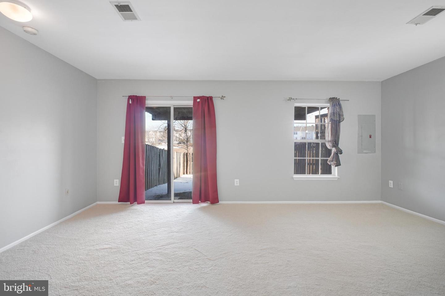 213 LAKEVIEW CT, STAFFORD, Virginia 22554, 3 Bedrooms Bedrooms, ,2 BathroomsBathrooms,Residential,For sale,213 LAKEVIEW CT,VAST2045570 MLS # VAST2045570