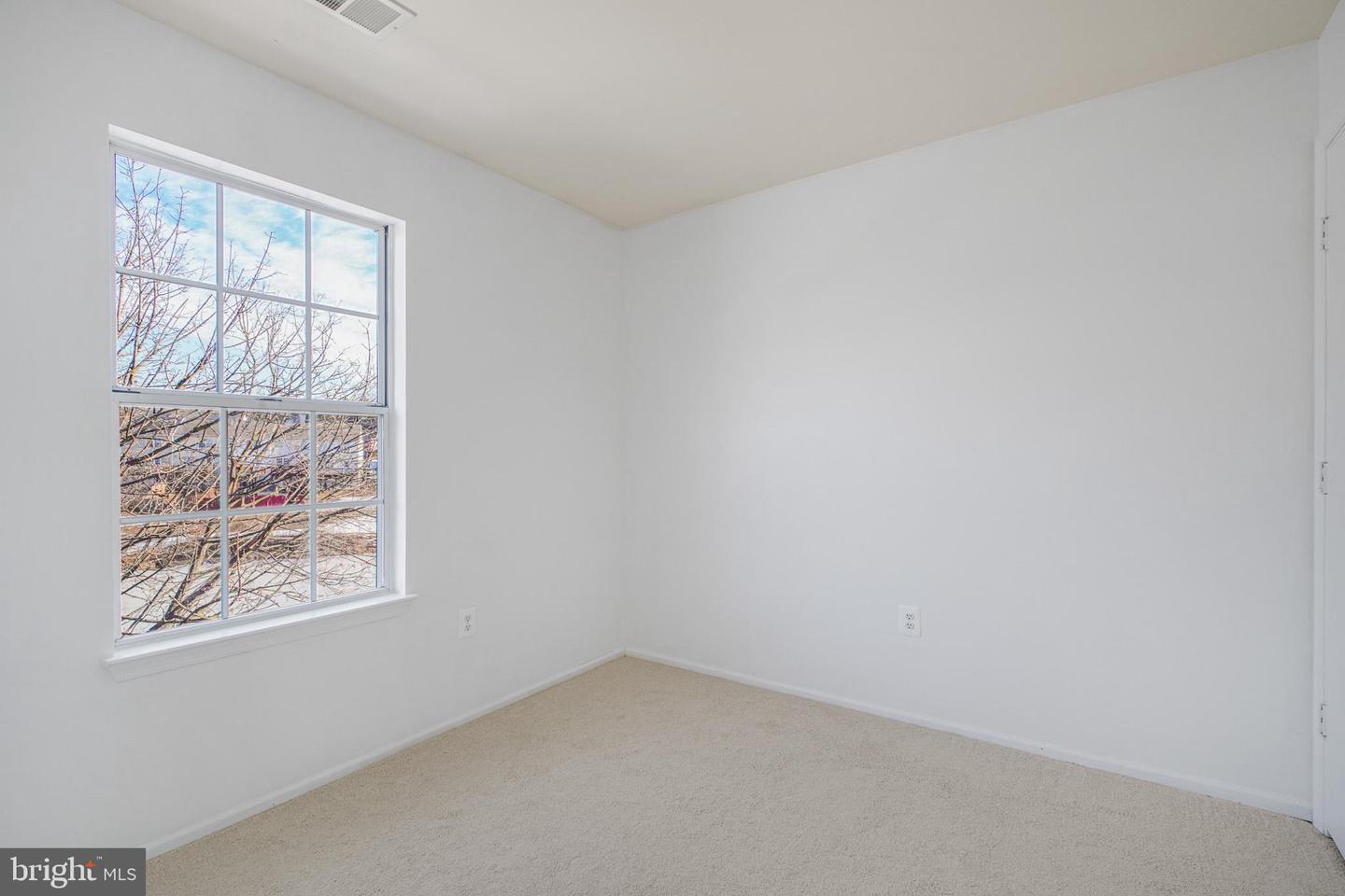 213 LAKEVIEW CT, STAFFORD, Virginia 22554, 3 Bedrooms Bedrooms, ,2 BathroomsBathrooms,Residential,For sale,213 LAKEVIEW CT,VAST2045570 MLS # VAST2045570