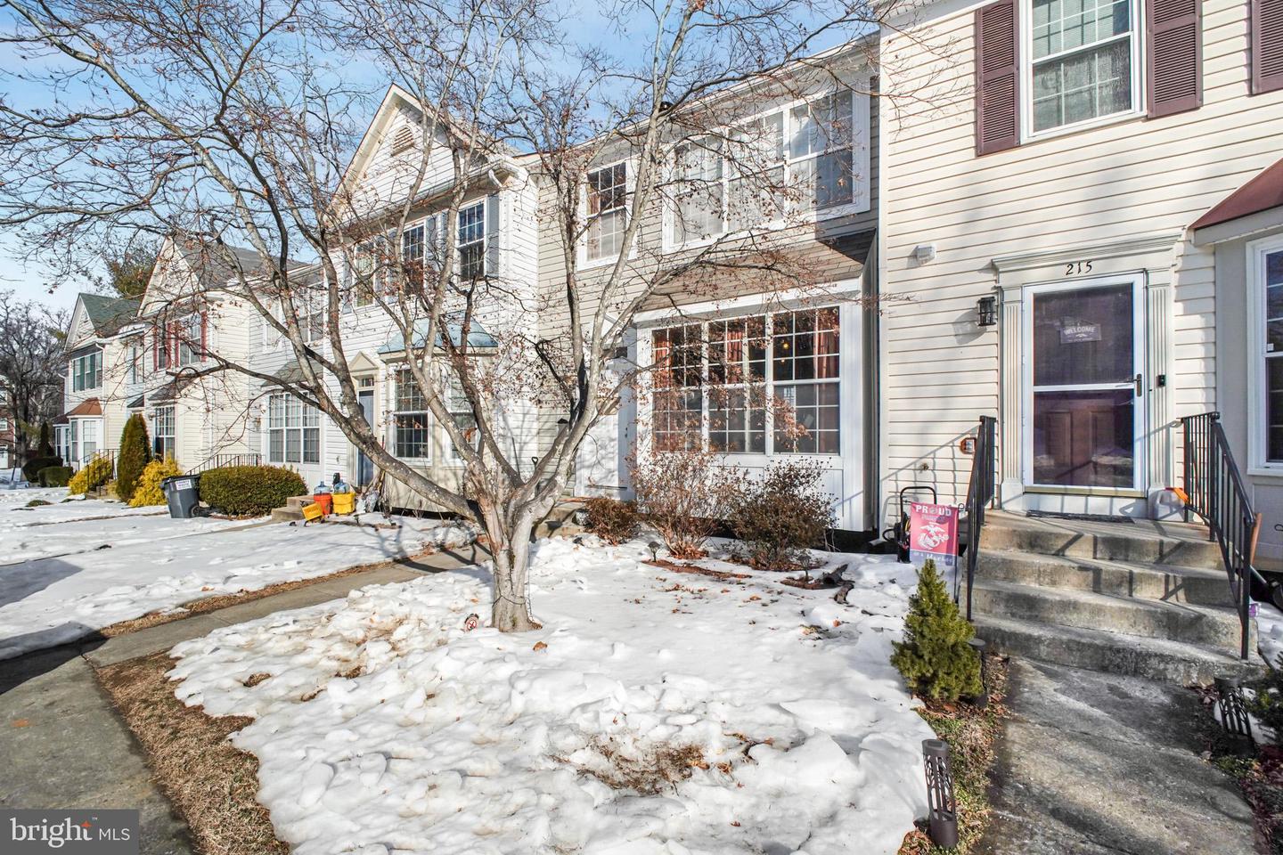 213 LAKEVIEW CT, STAFFORD, Virginia 22554, 3 Bedrooms Bedrooms, ,2 BathroomsBathrooms,Residential,For sale,213 LAKEVIEW CT,VAST2045570 MLS # VAST2045570