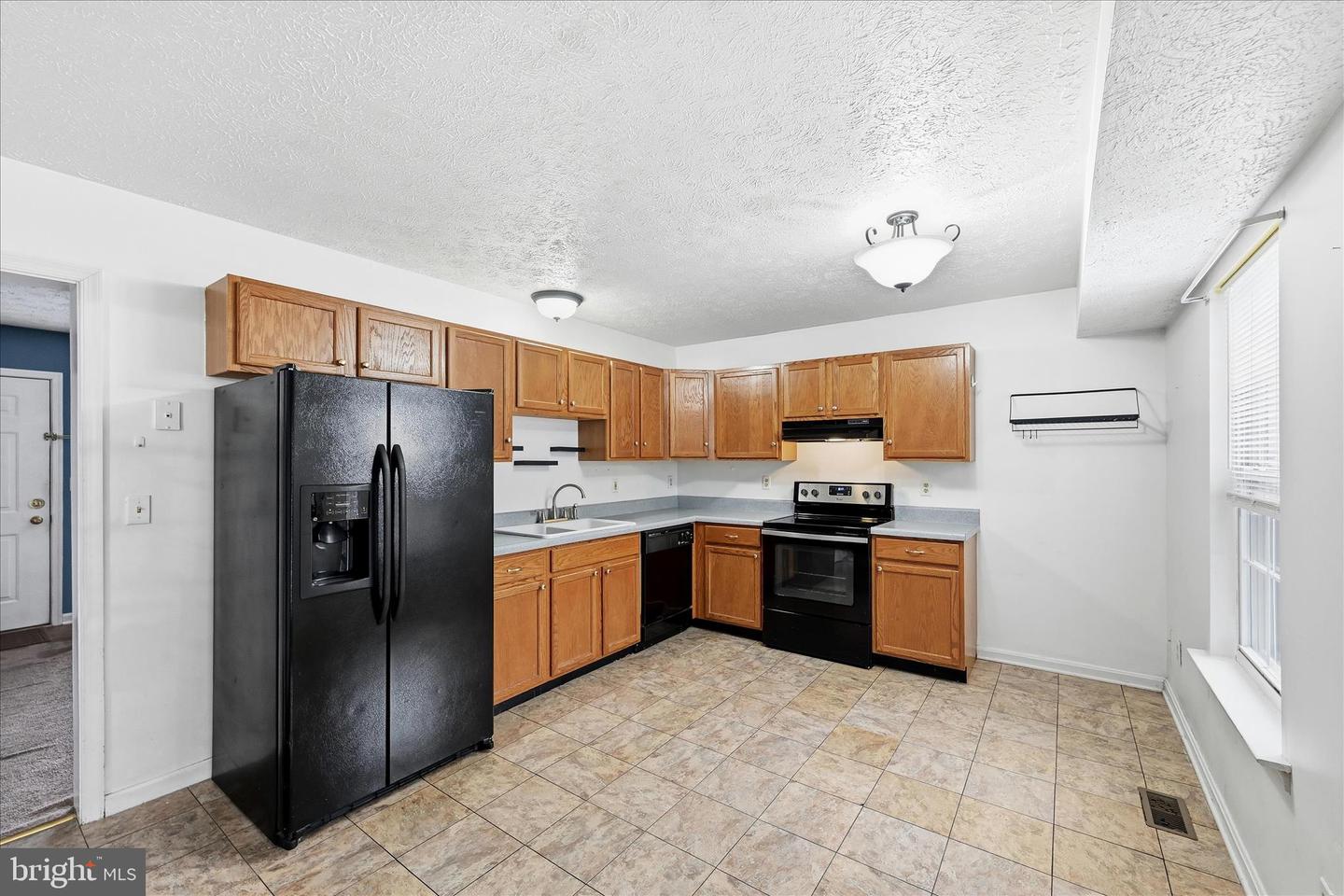 425 SURREY CLUB LN, STEPHENS CITY, Virginia 22655, 2 Bedrooms Bedrooms, ,1 BathroomBathrooms,Residential,For sale,425 SURREY CLUB LN,VAFV2039428 MLS # VAFV2039428