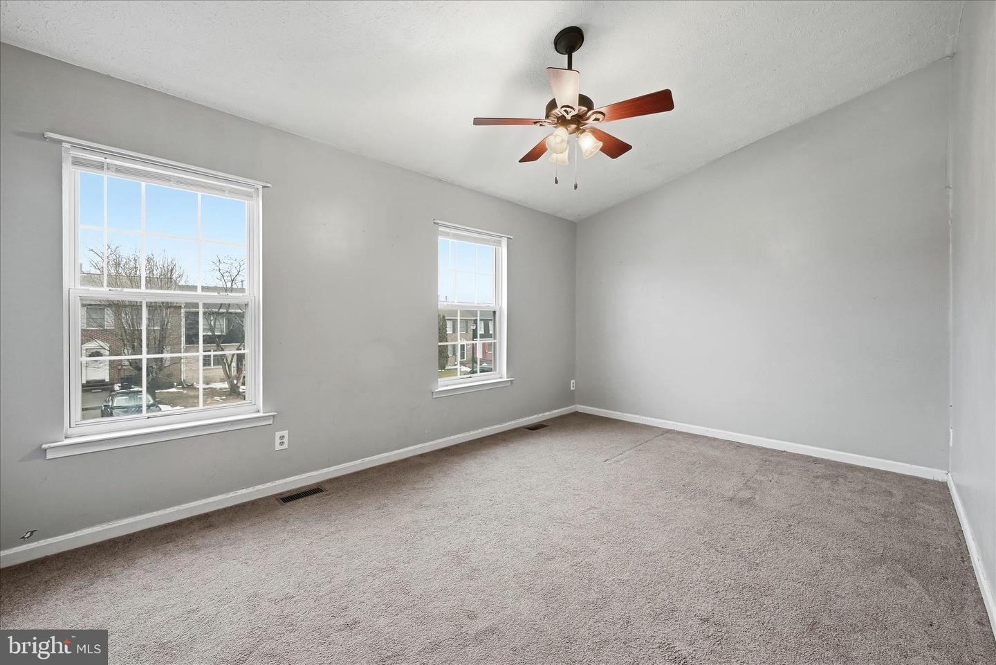 425 SURREY CLUB LN, STEPHENS CITY, Virginia 22655, 2 Bedrooms Bedrooms, ,1 BathroomBathrooms,Residential,For sale,425 SURREY CLUB LN,VAFV2039428 MLS # VAFV2039428