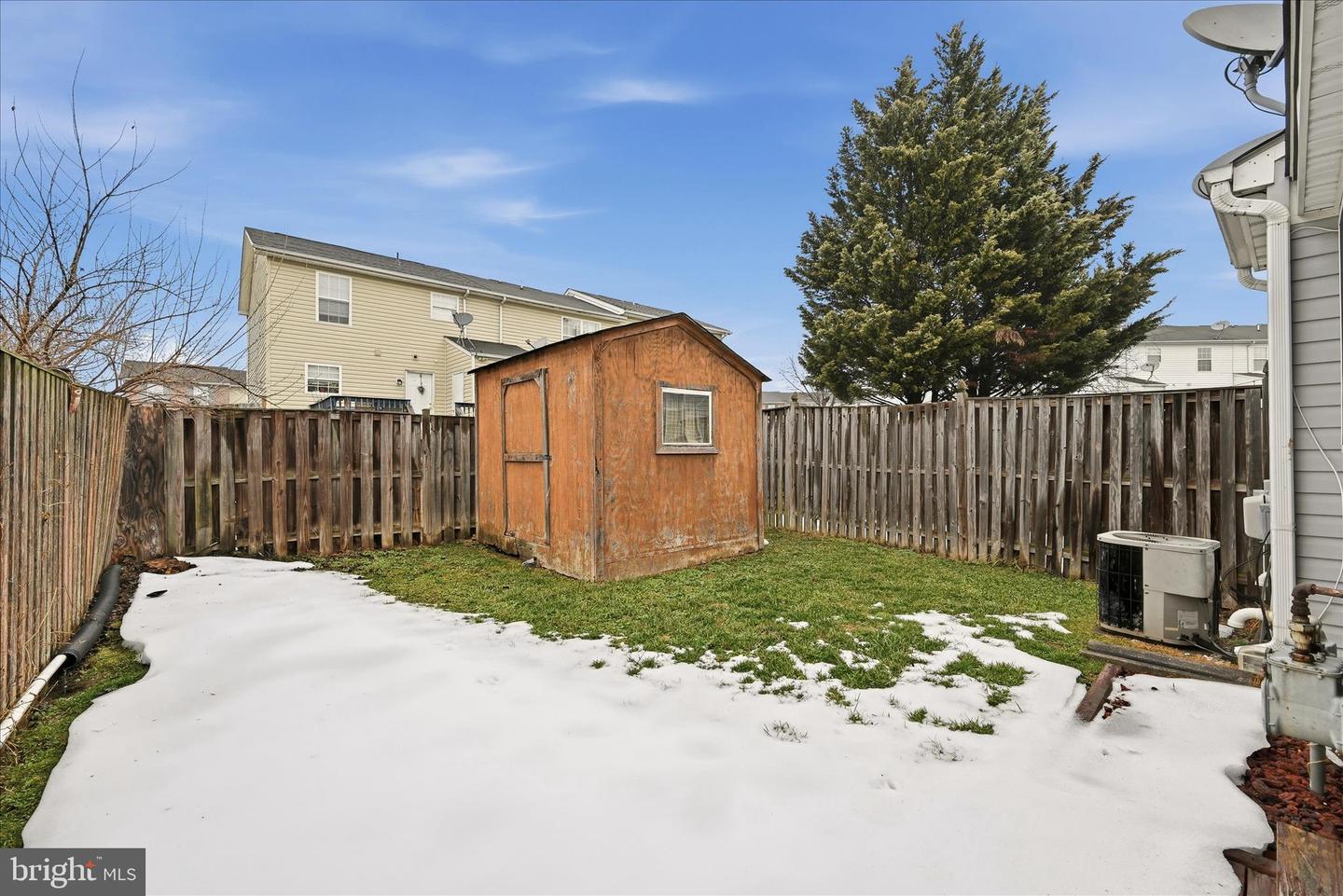 425 SURREY CLUB LN, STEPHENS CITY, Virginia 22655, 2 Bedrooms Bedrooms, ,1 BathroomBathrooms,Residential,For sale,425 SURREY CLUB LN,VAFV2039428 MLS # VAFV2039428