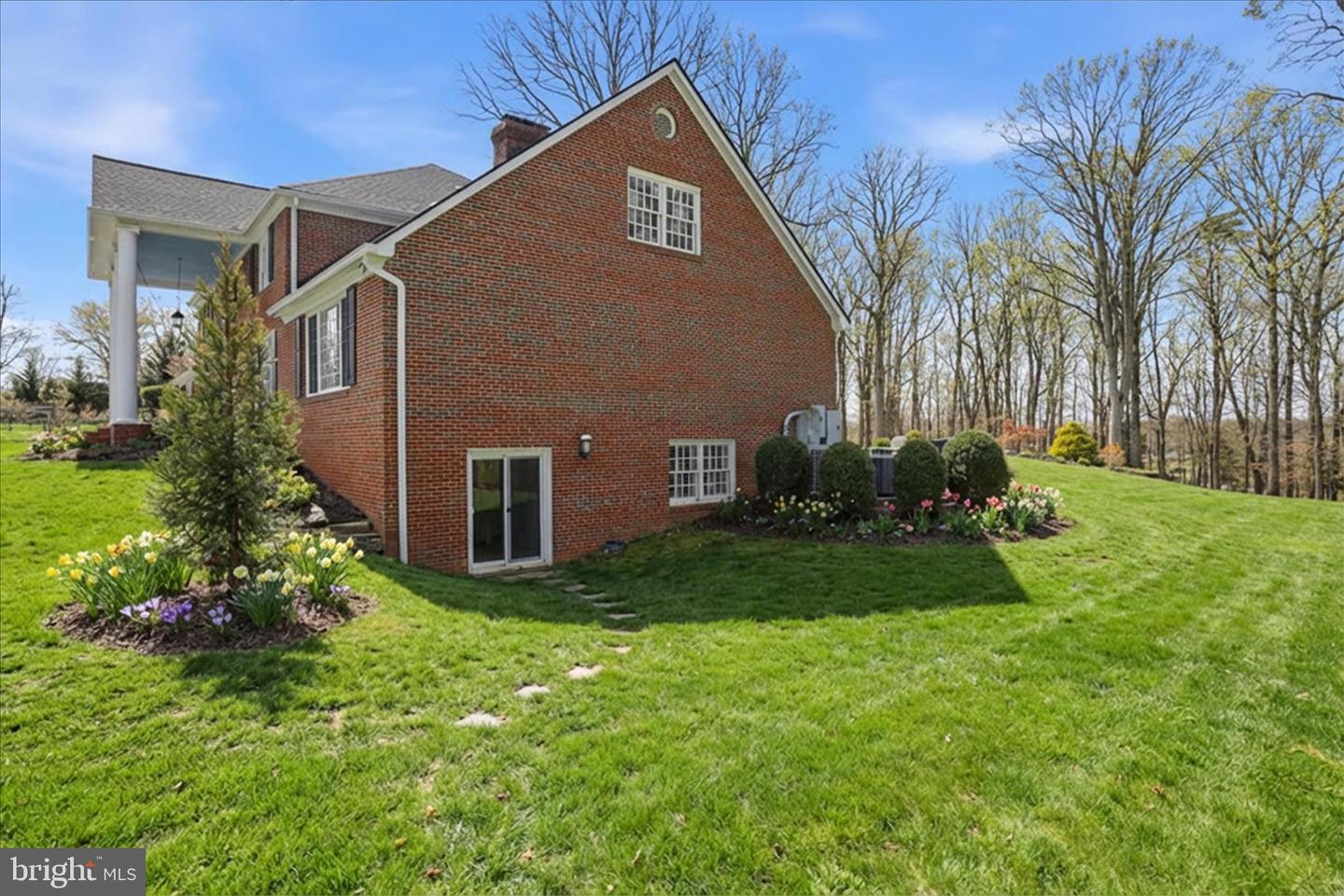 6704 CEDAR VIEW CT, CLIFTON, Virginia 20124, 5 Bedrooms Bedrooms, ,6 BathroomsBathrooms,Residential,For sale,6704 CEDAR VIEW CT,VAFX2289800 MLS # VAFX2289800 6704 CEDAR VIEW CT, CLIFTON, Virginia 20124, 5 Bedrooms Bedrooms, ,6 BathroomsBathrooms,Residential,For sale,6704 CEDAR VIEW CT,VAFX2289800 MLS # VAFX2289800