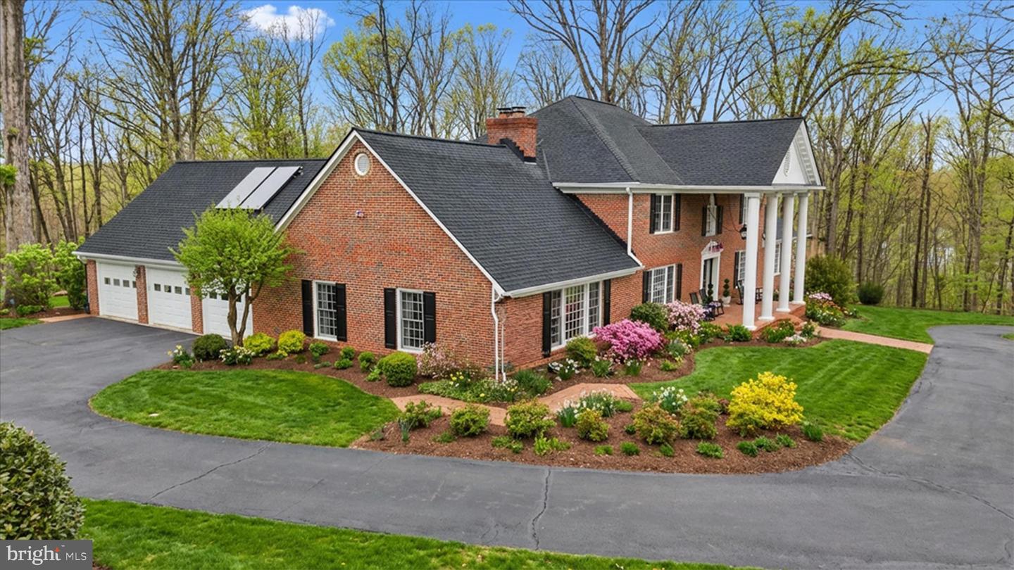 6704 CEDAR VIEW CT, CLIFTON, Virginia 20124, 5 Bedrooms Bedrooms, ,6 BathroomsBathrooms,Residential,For sale,6704 CEDAR VIEW CT,VAFX2289800 MLS # VAFX2289800 6704 CEDAR VIEW CT, CLIFTON, Virginia 20124, 5 Bedrooms Bedrooms, ,6 BathroomsBathrooms,Residential,For sale,6704 CEDAR VIEW CT,VAFX2289800 MLS # VAFX2289800