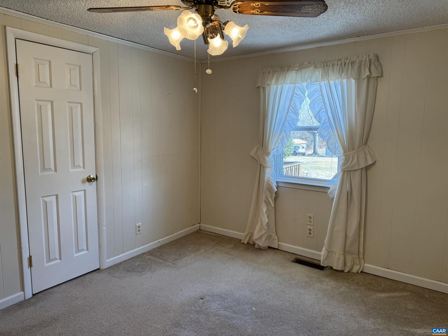 291 ARROW HEAD LN, PALMYRA, Virginia 22960, 3 Bedrooms Bedrooms, ,1 BathroomBathrooms,Residential,For sale,291 ARROW HEAD LN,673178 MLS # 673178 291 ARROW HEAD LN, PALMYRA, Virginia 22960, 3 Bedrooms Bedrooms, ,1 BathroomBathrooms,Residential,For sale,291 ARROW HEAD LN,673178 MLS # 673178