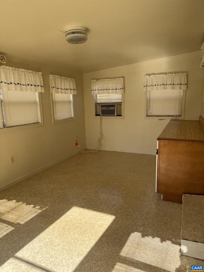 291 ARROW HEAD LN, PALMYRA, Virginia 22960, 3 Bedrooms Bedrooms, ,1 BathroomBathrooms,Residential,For sale,291 ARROW HEAD LN,673178 MLS # 673178 291 ARROW HEAD LN, PALMYRA, Virginia 22960, 3 Bedrooms Bedrooms, ,1 BathroomBathrooms,Residential,For sale,291 ARROW HEAD LN,673178 MLS # 673178