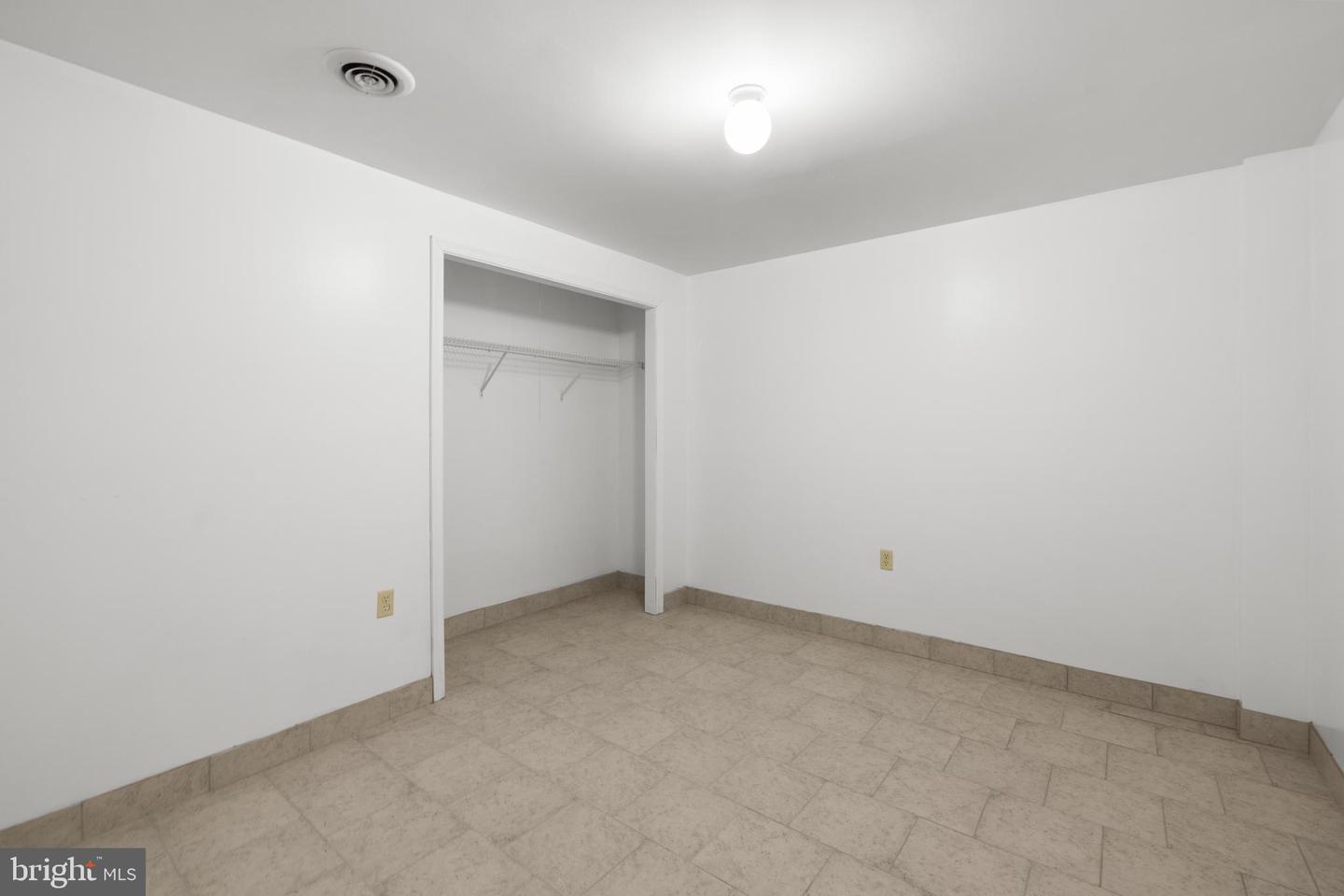 105 PARKSIDE DR, WINCHESTER, Virginia 22602, 2 Bedrooms Bedrooms, ,1 BathroomBathrooms,Residential,For sale,105 PARKSIDE DR,VAFV2039526 MLS # VAFV2039526