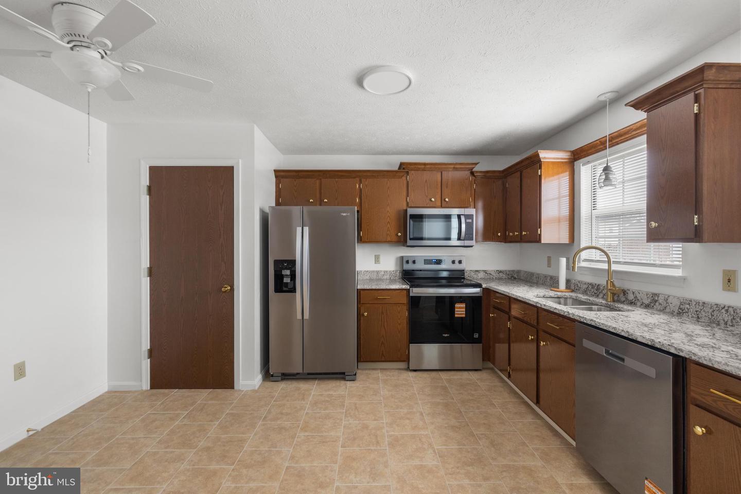 105 PARKSIDE DR, WINCHESTER, Virginia 22602, 2 Bedrooms Bedrooms, ,1 BathroomBathrooms,Residential,For sale,105 PARKSIDE DR,VAFV2039526 MLS # VAFV2039526