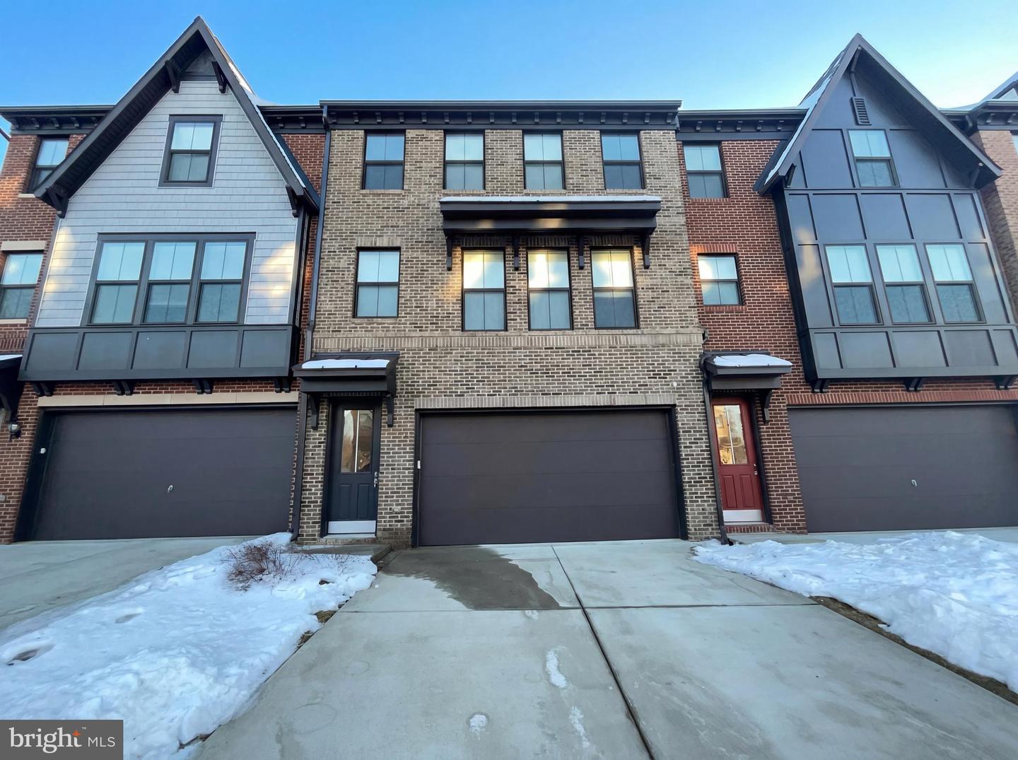 8124 BOCK FARM PL, ALEXANDRIA, Virginia 22306, 4 Bedrooms Bedrooms, ,3 BathroomsBathrooms,Residential,For sale,8124 BOCK FARM PL,VAFX2291162 MLS # VAFX2291162