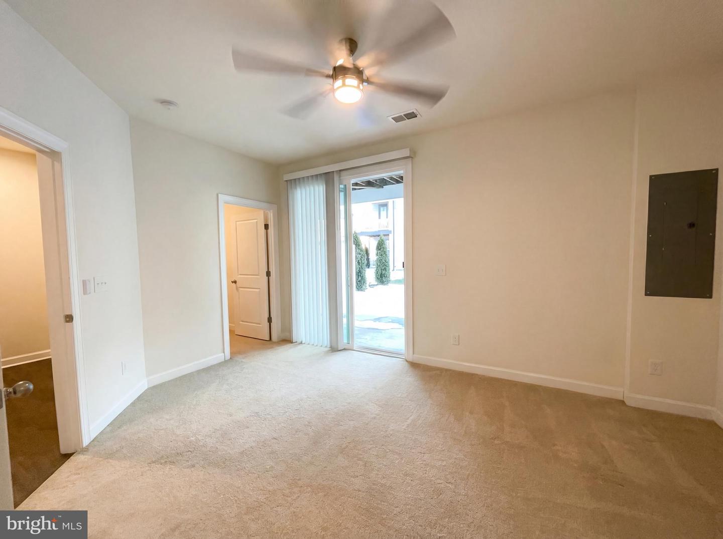 8124 BOCK FARM PL, ALEXANDRIA, Virginia 22306, 4 Bedrooms Bedrooms, ,3 BathroomsBathrooms,Residential,For sale,8124 BOCK FARM PL,VAFX2291162 MLS # VAFX2291162