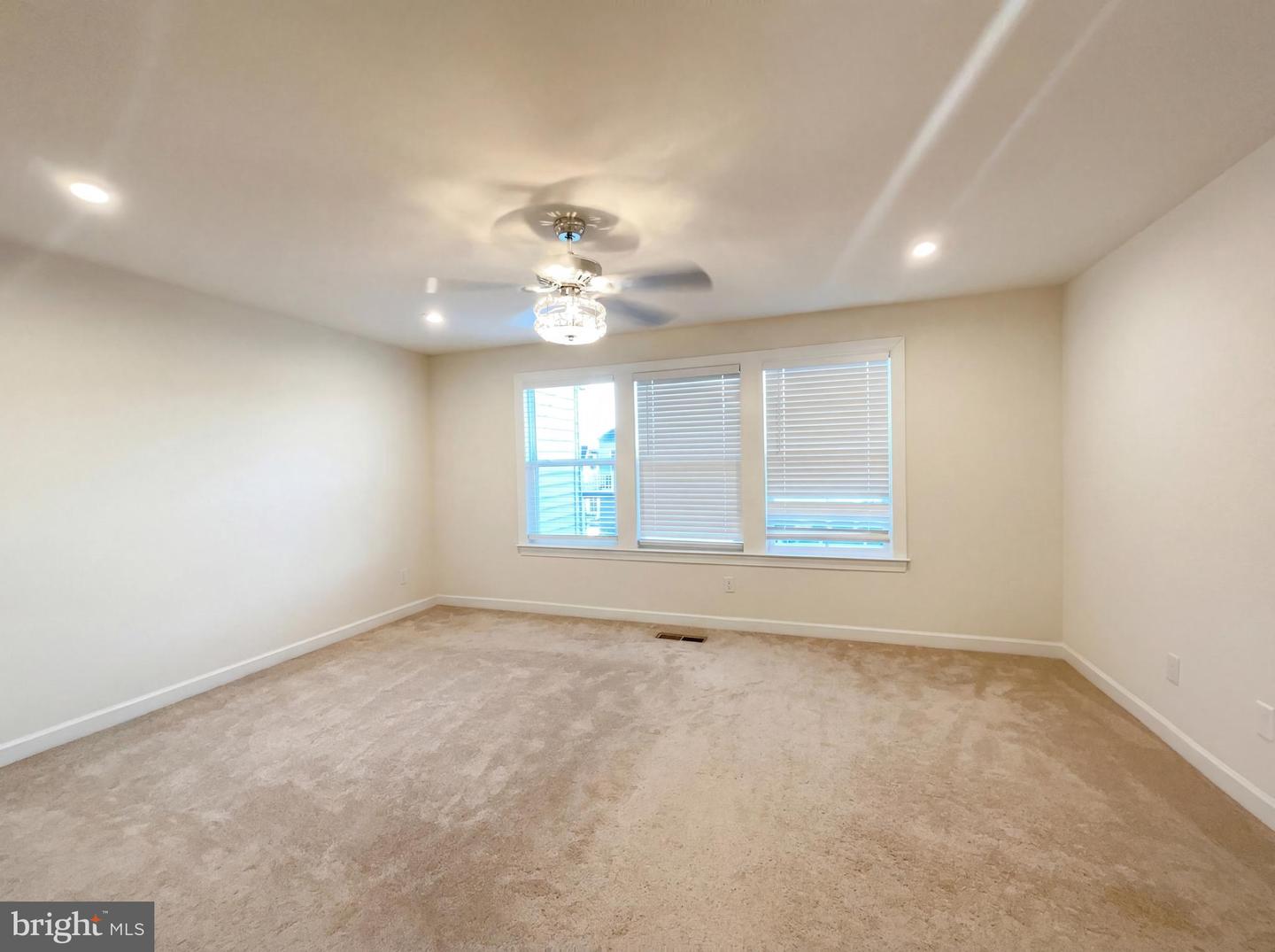 8124 BOCK FARM PL, ALEXANDRIA, Virginia 22306, 4 Bedrooms Bedrooms, ,3 BathroomsBathrooms,Residential,For sale,8124 BOCK FARM PL,VAFX2291162 MLS # VAFX2291162