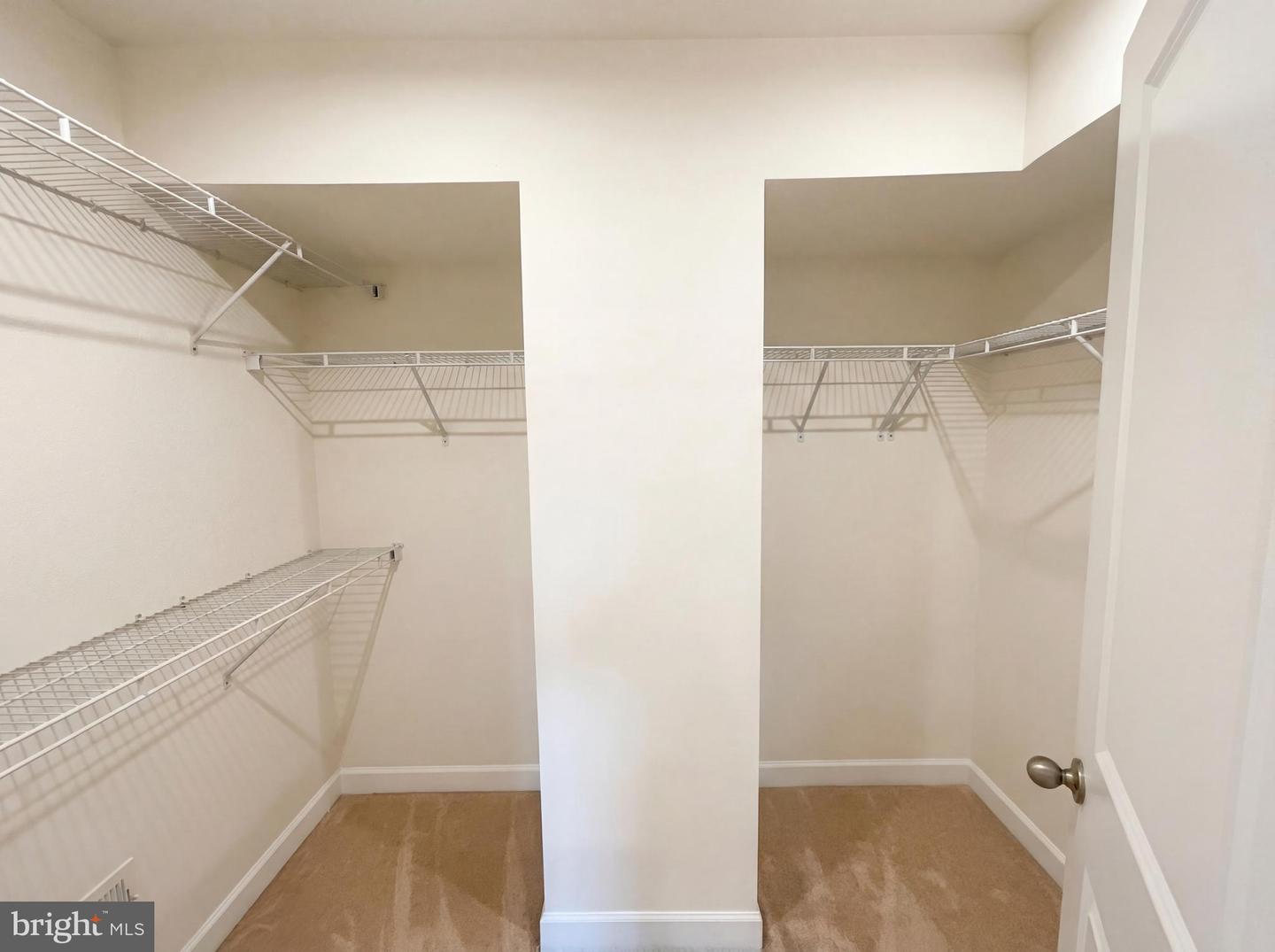 8124 BOCK FARM PL, ALEXANDRIA, Virginia 22306, 4 Bedrooms Bedrooms, ,3 BathroomsBathrooms,Residential,For sale,8124 BOCK FARM PL,VAFX2291162 MLS # VAFX2291162