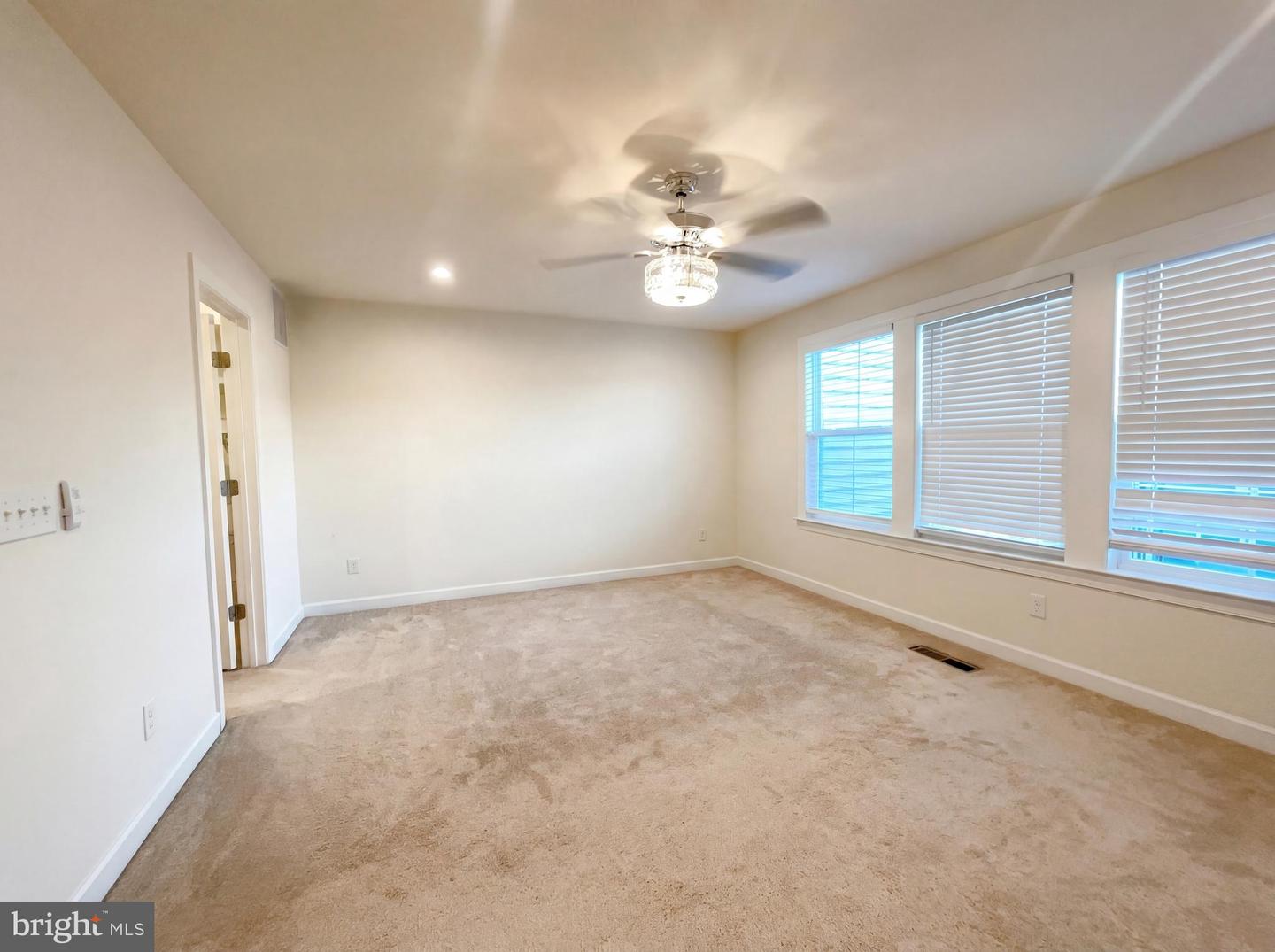 8124 BOCK FARM PL, ALEXANDRIA, Virginia 22306, 4 Bedrooms Bedrooms, ,3 BathroomsBathrooms,Residential,For sale,8124 BOCK FARM PL,VAFX2291162 MLS # VAFX2291162