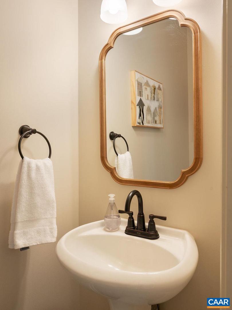 732 RUSSET RD, CROZET, Virginia 22932, 5 Bedrooms Bedrooms, ,2 BathroomsBathrooms,Residential,For sale,732 RUSSET RD,673298 MLS # 673298