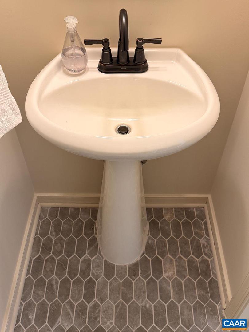 732 RUSSET RD, CROZET, Virginia 22932, 5 Bedrooms Bedrooms, ,2 BathroomsBathrooms,Residential,For sale,732 RUSSET RD,673298 MLS # 673298