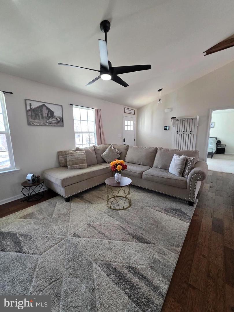 6014 STUBBS BRIDGE RD, MINERAL, Virginia 23117, 5 Bedrooms Bedrooms, ,3 BathroomsBathrooms,Residential,For sale,6014 STUBBS BRIDGE RD,VASP2039316 MLS # VASP2039316