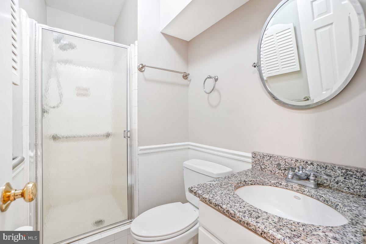 6871 CHURCHILL RD, MCLEAN, Virginia 22101, 4 Bedrooms Bedrooms, ,3 BathroomsBathrooms,Residential,For sale,6871 CHURCHILL RD,VAFX2291238 MLS # VAFX2291238