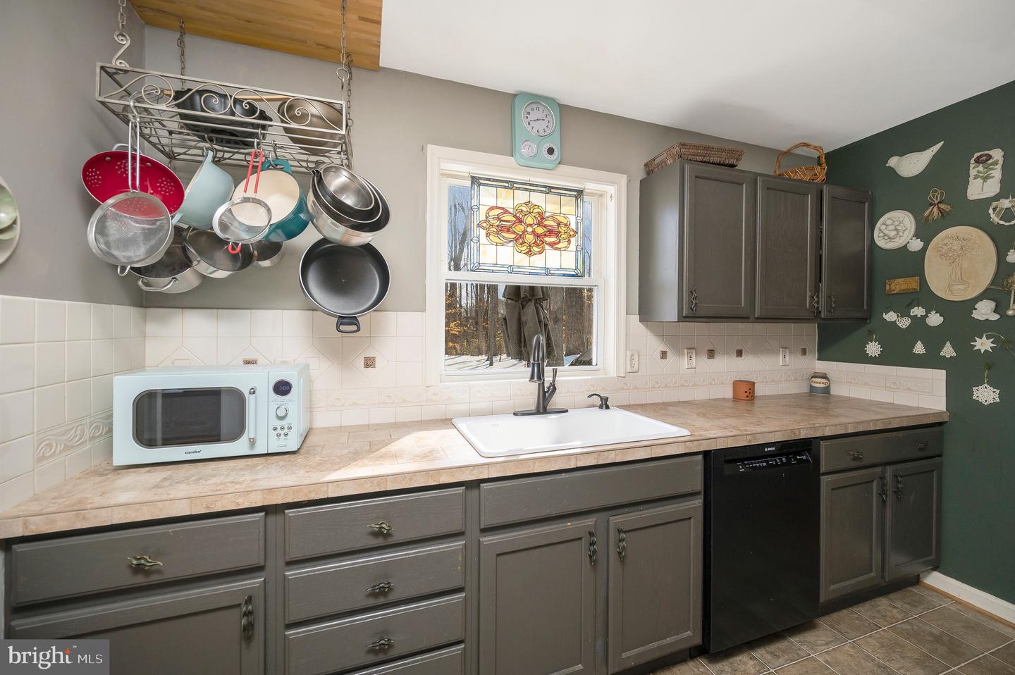 119 WASHINGTON ST, LOCUST GROVE, Virginia 22508, 3 Bedrooms Bedrooms, ,2 BathroomsBathrooms,Residential,For sale,119 WASHINGTON ST,VAOR2013298 MLS # VAOR2013298