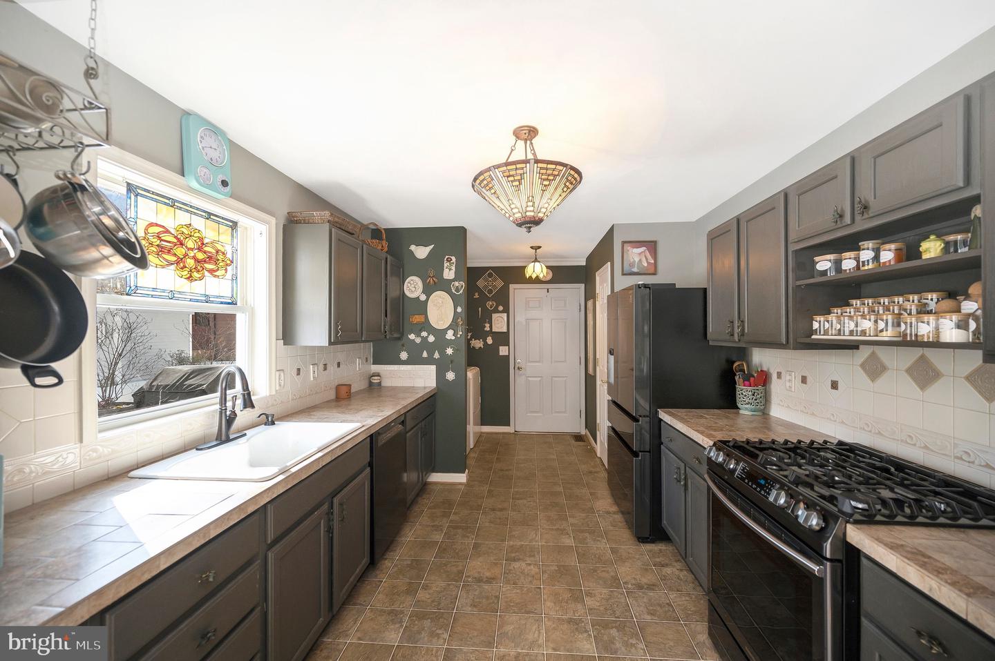 119 WASHINGTON ST, LOCUST GROVE, Virginia 22508, 3 Bedrooms Bedrooms, ,2 BathroomsBathrooms,Residential,For sale,119 WASHINGTON ST,VAOR2013298 MLS # VAOR2013298