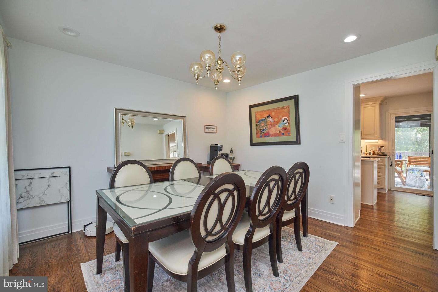 9609 PODIUM DR, VIENNA, Virginia 22182, 4 Bedrooms Bedrooms, ,3 BathroomsBathrooms,Residential,For sale,9609 PODIUM DR,VAFX2291148 MLS # VAFX2291148