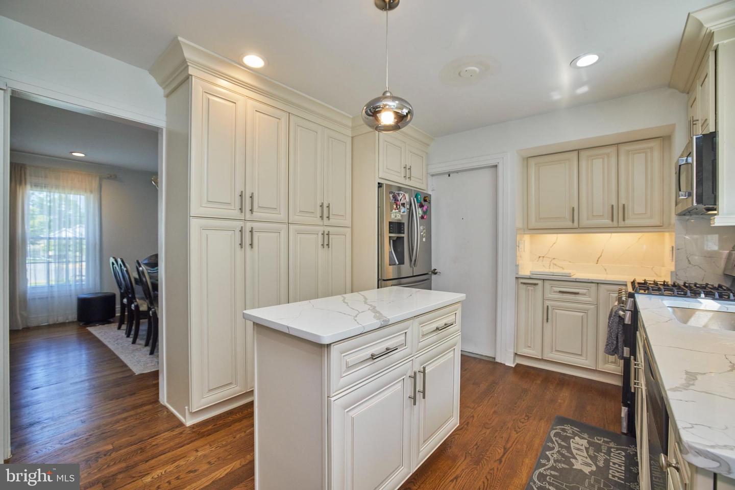 9609 PODIUM DR, VIENNA, Virginia 22182, 4 Bedrooms Bedrooms, ,3 BathroomsBathrooms,Residential,For sale,9609 PODIUM DR,VAFX2291148 MLS # VAFX2291148