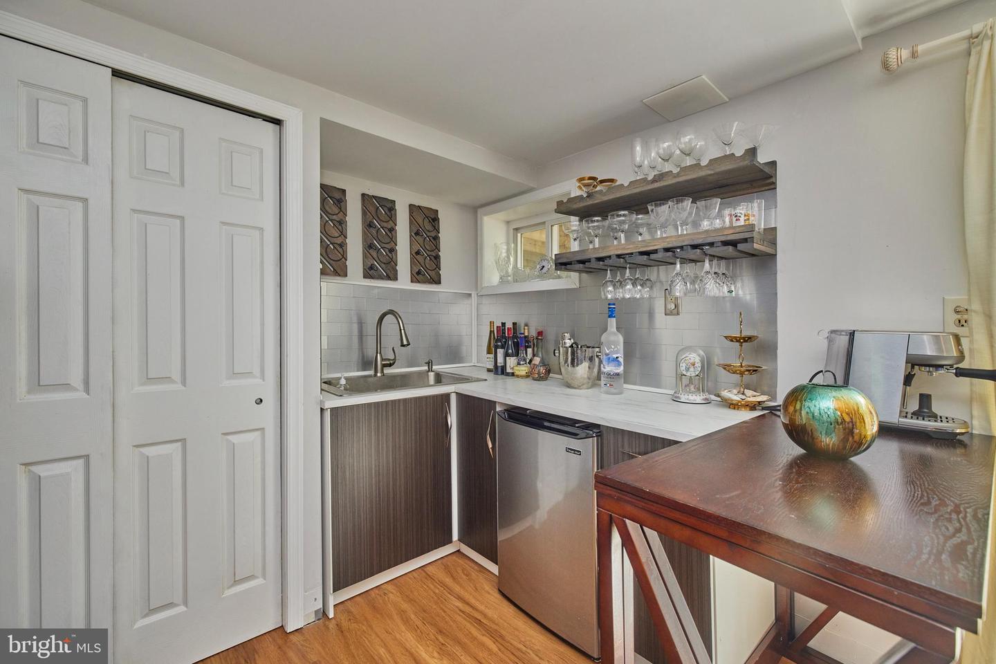 9609 PODIUM DR, VIENNA, Virginia 22182, 4 Bedrooms Bedrooms, ,3 BathroomsBathrooms,Residential,For sale,9609 PODIUM DR,VAFX2291148 MLS # VAFX2291148