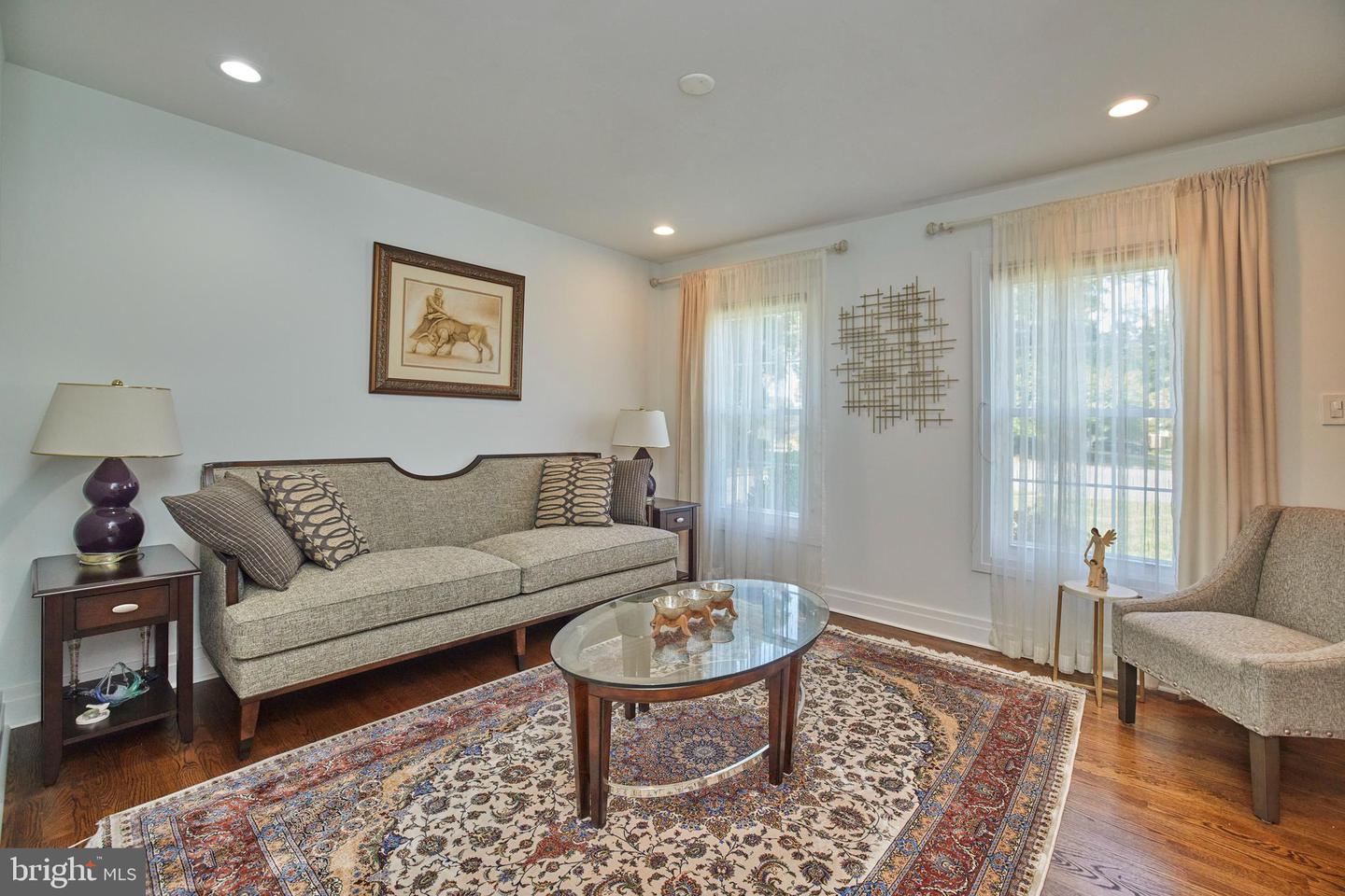 9609 PODIUM DR, VIENNA, Virginia 22182, 4 Bedrooms Bedrooms, ,3 BathroomsBathrooms,Residential,For sale,9609 PODIUM DR,VAFX2291148 MLS # VAFX2291148