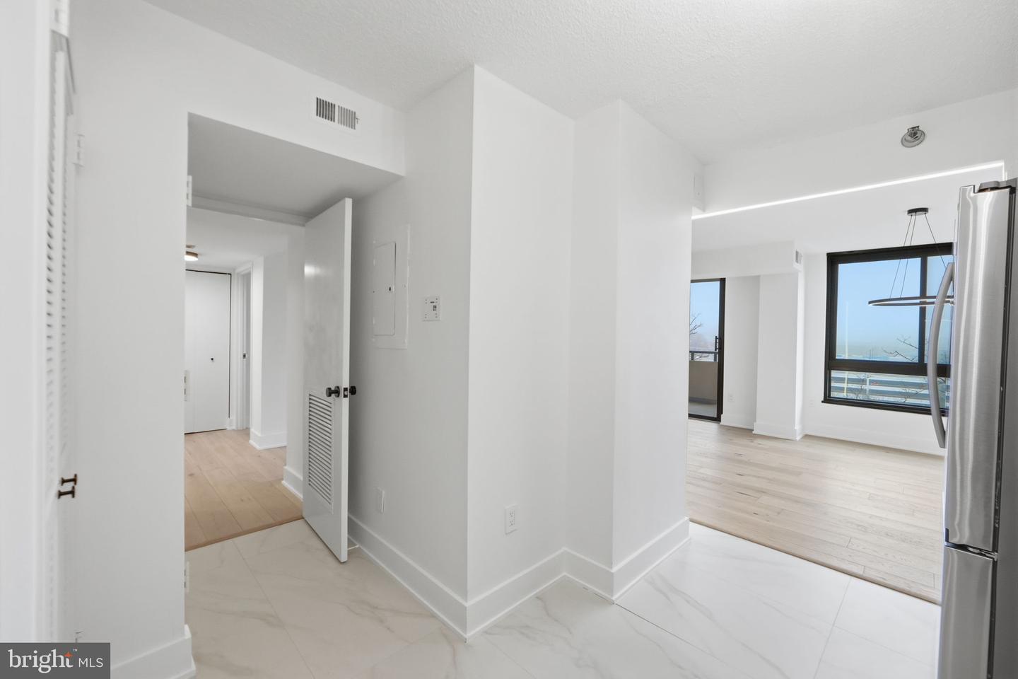 1808 OLD MEADOW RD #1201, MCLEAN, Virginia 22102, 1 Bedroom Bedrooms, ,1 BathroomBathrooms,Residential,For sale,1808 OLD MEADOW RD #1201,VAFX2291194 MLS # VAFX2291194 1808 OLD MEADOW RD #1201, MCLEAN, Virginia 22102, 1 Bedroom Bedrooms, ,1 BathroomBathrooms,Residential,For sale,1808 OLD MEADOW RD #1201,VAFX2291194 MLS # VAFX2291194