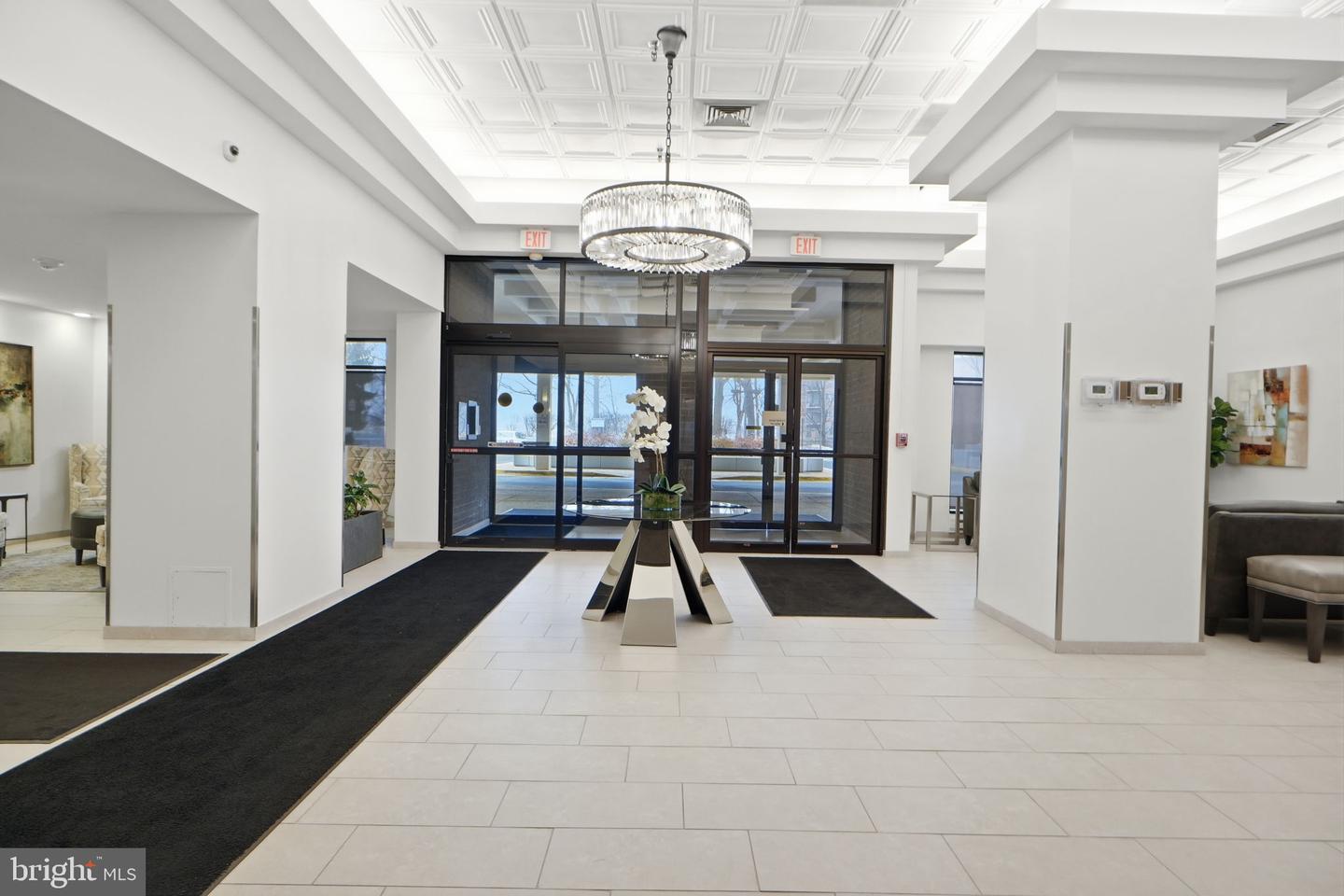 1808 OLD MEADOW RD #1201, MCLEAN, Virginia 22102, 1 Bedroom Bedrooms, ,1 BathroomBathrooms,Residential,For sale,1808 OLD MEADOW RD #1201,VAFX2291194 MLS # VAFX2291194 1808 OLD MEADOW RD #1201, MCLEAN, Virginia 22102, 1 Bedroom Bedrooms, ,1 BathroomBathrooms,Residential,For sale,1808 OLD MEADOW RD #1201,VAFX2291194 MLS # VAFX2291194