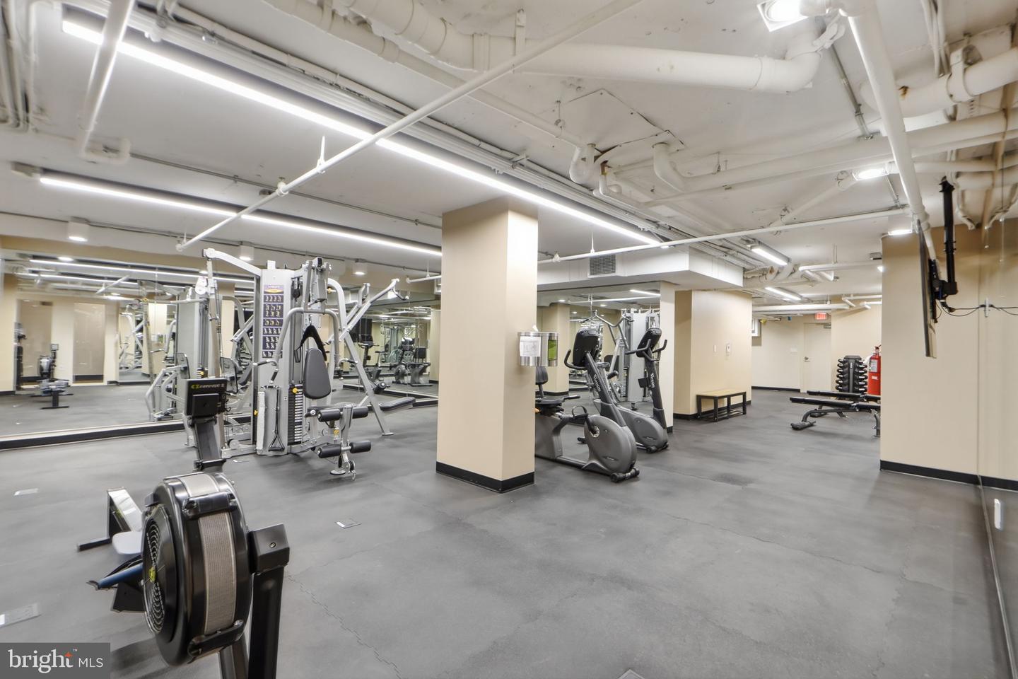 1808 OLD MEADOW RD #1201, MCLEAN, Virginia 22102, 1 Bedroom Bedrooms, ,1 BathroomBathrooms,Residential,For sale,1808 OLD MEADOW RD #1201,VAFX2291194 MLS # VAFX2291194 1808 OLD MEADOW RD #1201, MCLEAN, Virginia 22102, 1 Bedroom Bedrooms, ,1 BathroomBathrooms,Residential,For sale,1808 OLD MEADOW RD #1201,VAFX2291194 MLS # VAFX2291194