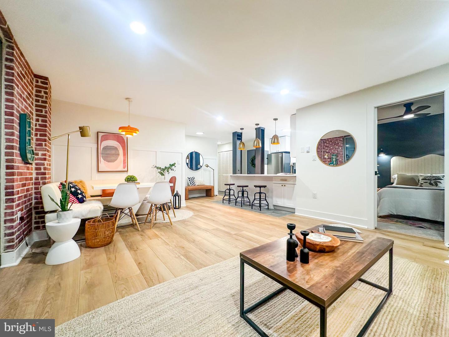 3245 RIO #206, FALLS CHURCH, Virginia 22041, 2 Bedrooms Bedrooms, 4 Rooms Rooms,1 BathroomBathrooms,Residential,For sale,3245 RIO #206,VAFX2291196 MLS # VAFX2291196