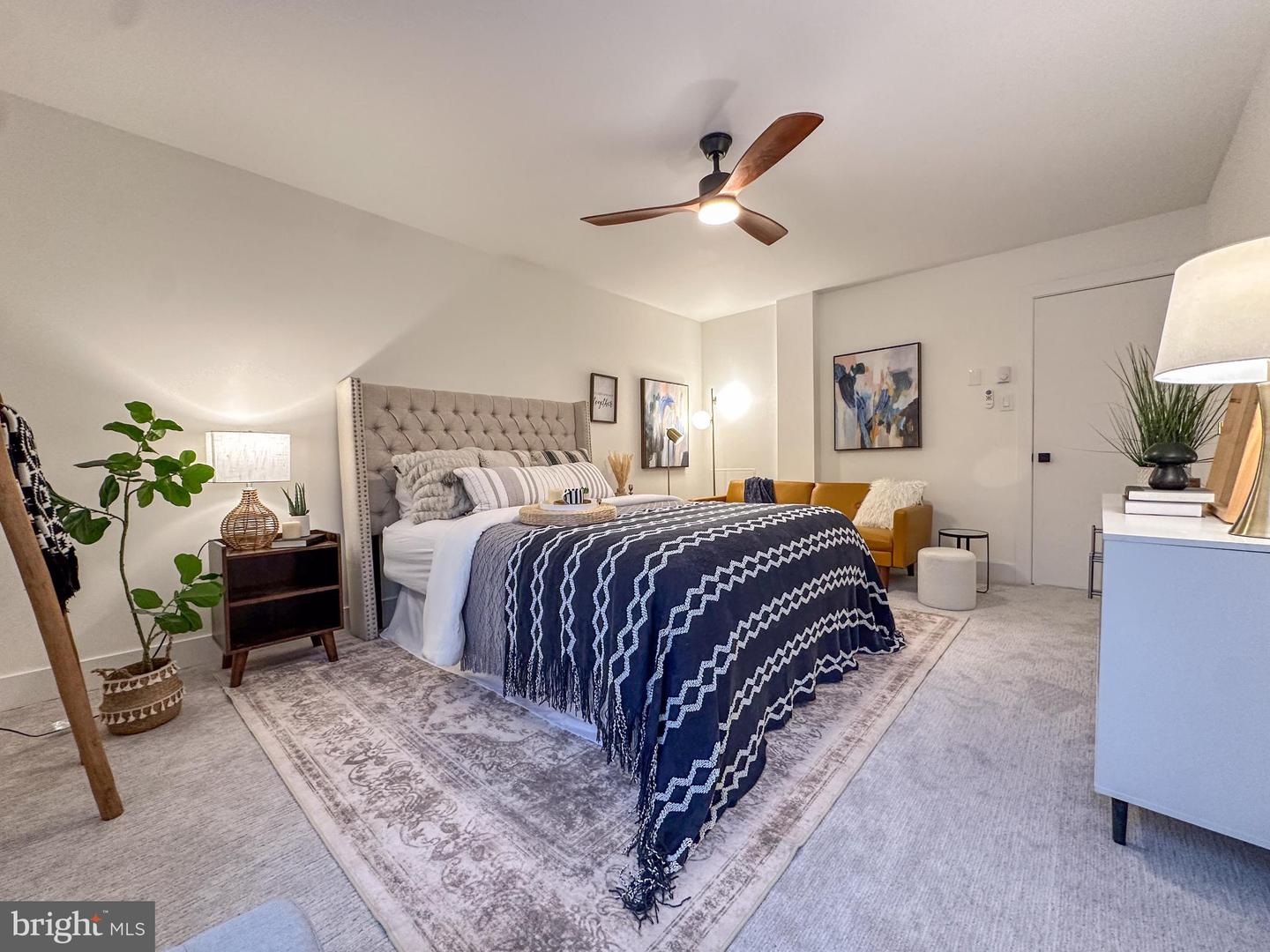 3245 RIO #206, FALLS CHURCH, Virginia 22041, 2 Bedrooms Bedrooms, 4 Rooms Rooms,1 BathroomBathrooms,Residential,For sale,3245 RIO #206,VAFX2291196 MLS # VAFX2291196