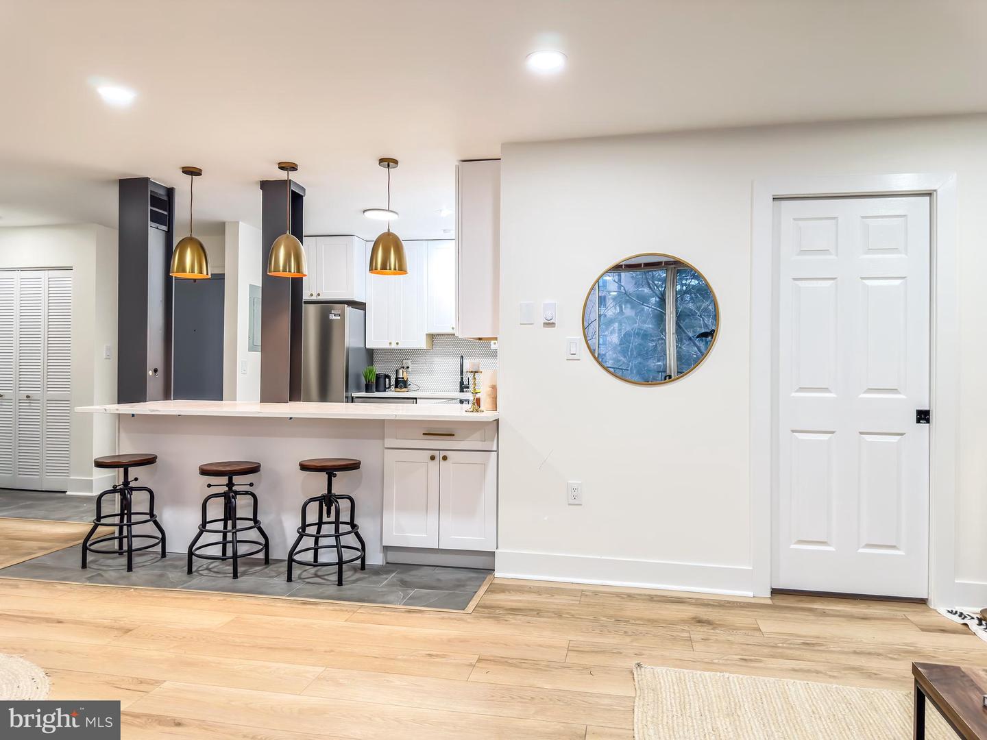 3245 RIO #206, FALLS CHURCH, Virginia 22041, 2 Bedrooms Bedrooms, 4 Rooms Rooms,1 BathroomBathrooms,Residential,For sale,3245 RIO #206,VAFX2291196 MLS # VAFX2291196