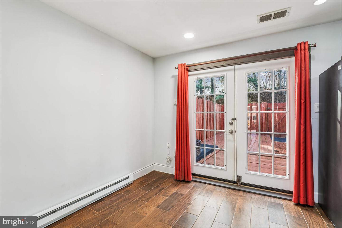 3608 FELMORE CT, WOODBRIDGE, Virginia 22193, 3 Bedrooms Bedrooms, ,1 BathroomBathrooms,Residential,For sale,3608 FELMORE CT,VAPW2112546 MLS # VAPW2112546