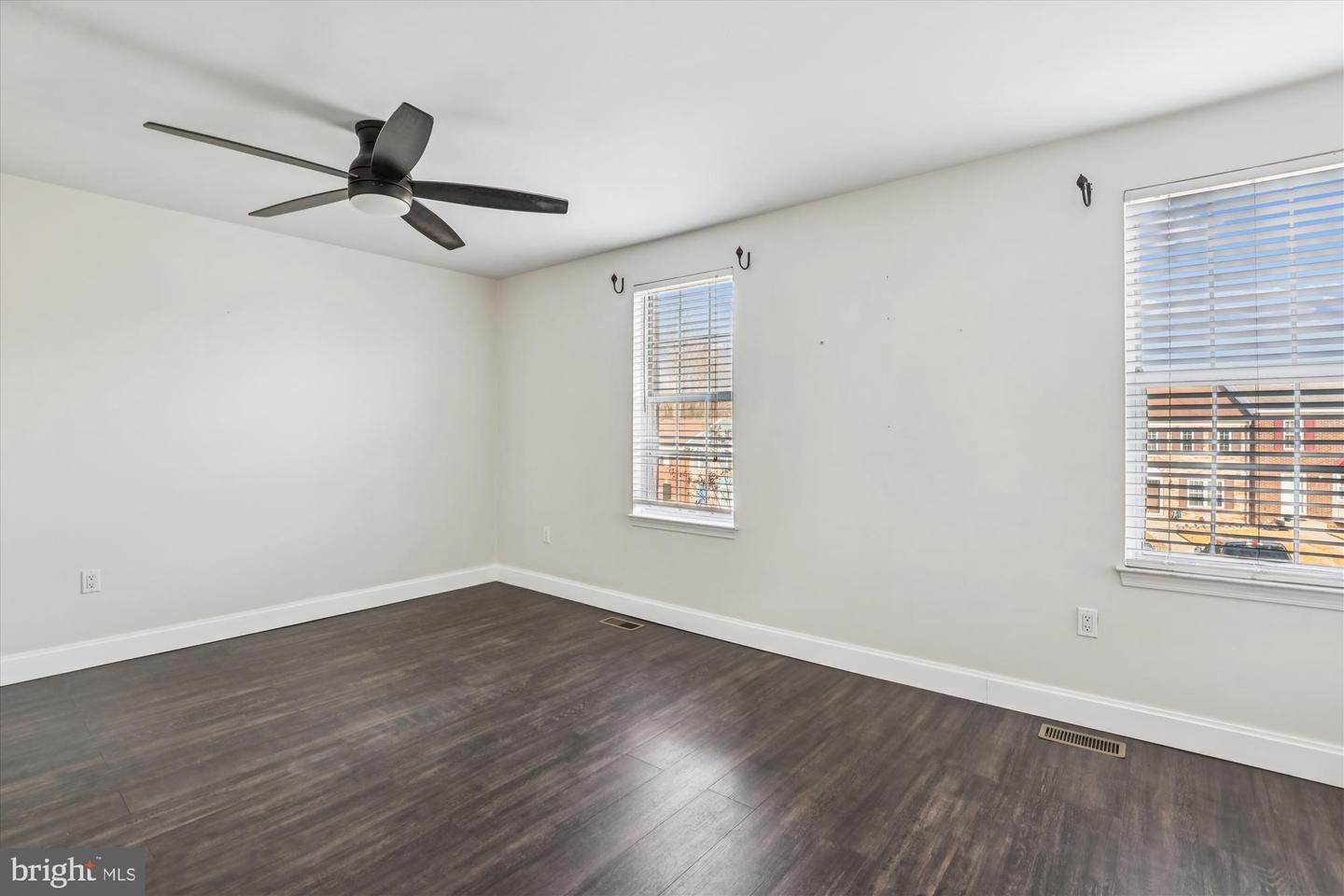 3608 FELMORE CT, WOODBRIDGE, Virginia 22193, 3 Bedrooms Bedrooms, ,1 BathroomBathrooms,Residential,For sale,3608 FELMORE CT,VAPW2112546 MLS # VAPW2112546