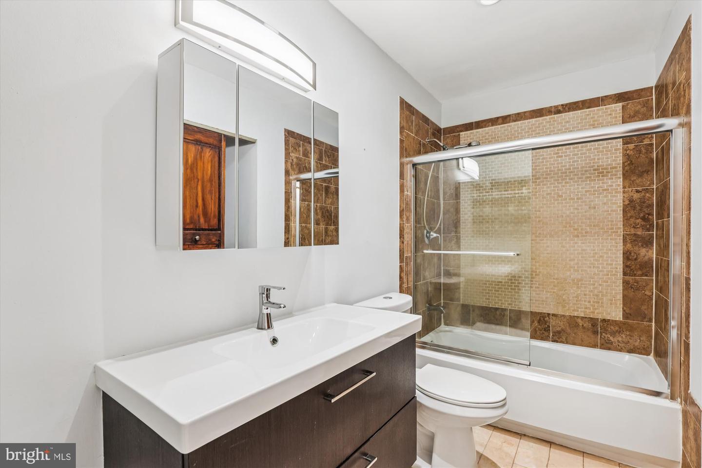 3608 FELMORE CT, WOODBRIDGE, Virginia 22193, 3 Bedrooms Bedrooms, ,1 BathroomBathrooms,Residential,For sale,3608 FELMORE CT,VAPW2112546 MLS # VAPW2112546