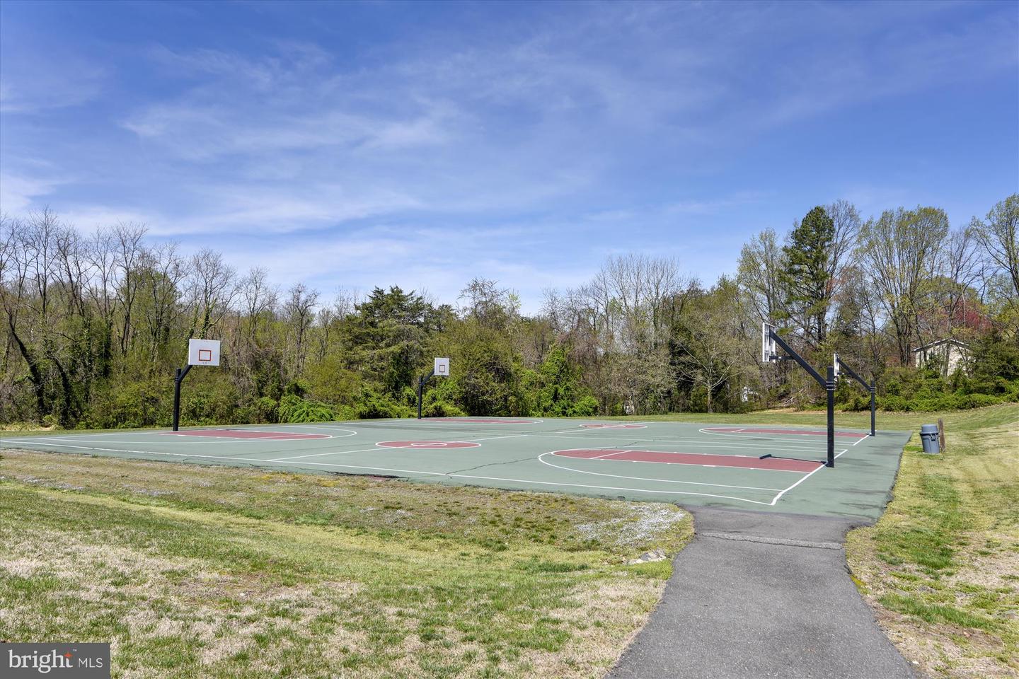 3608 FELMORE CT, WOODBRIDGE, Virginia 22193, 3 Bedrooms Bedrooms, ,1 BathroomBathrooms,Residential,For sale,3608 FELMORE CT,VAPW2112546 MLS # VAPW2112546