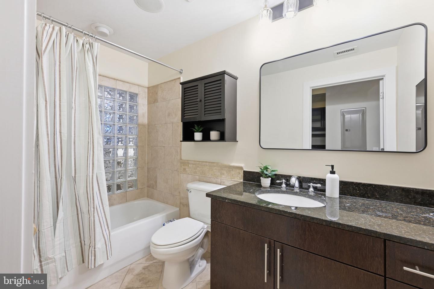 1390 KENYON ST NW #325, WASHINGTON, District Of Columbia 20010, 2 Bedrooms Bedrooms, ,2 BathroomsBathrooms,Residential,For sale,1390 KENYON ST NW #325,DCDC2246350 MLS # DCDC2246350