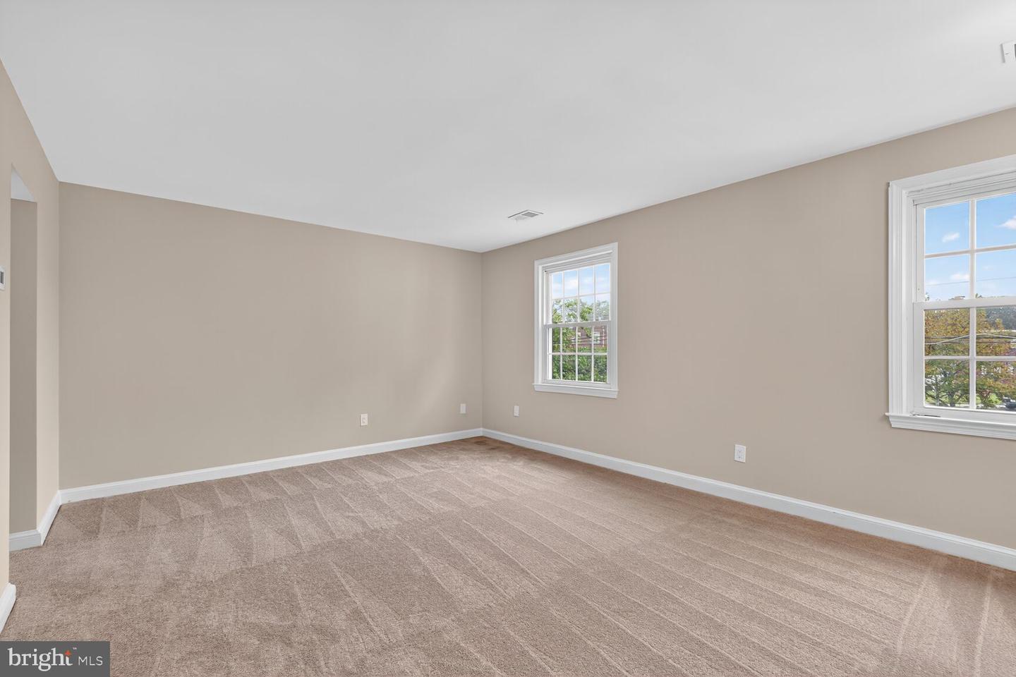 1315 S WALTER REED DR #17101, ARLINGTON, Virginia 22204, 2 Bedrooms Bedrooms, ,1 BathroomBathrooms,Residential,For sale,1315 S WALTER REED DR #17101,VAAR2068948 MLS # VAAR2068948