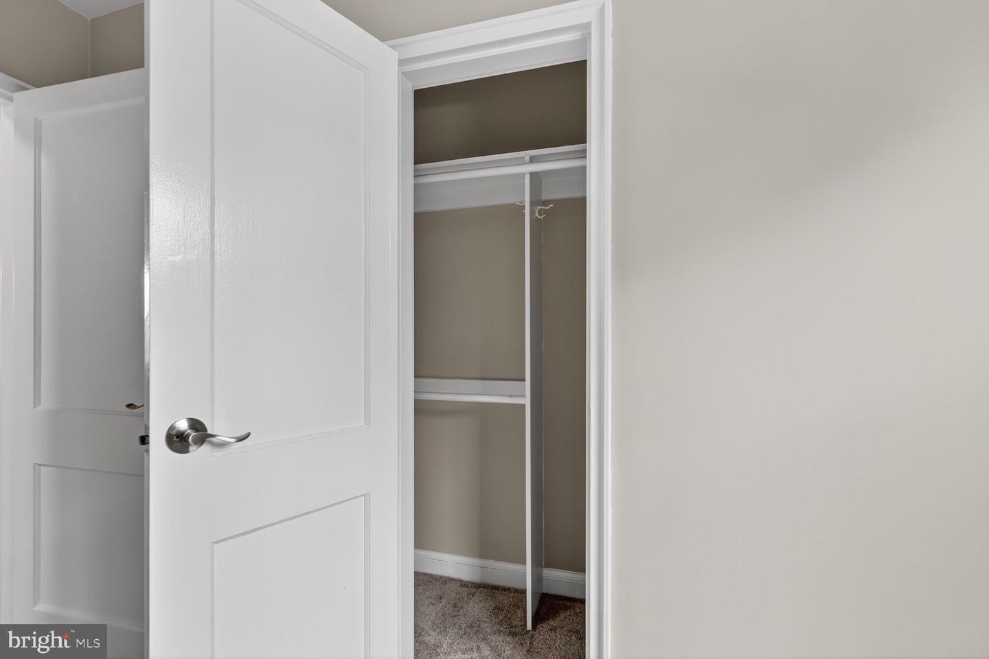 1315 S WALTER REED DR #17101, ARLINGTON, Virginia 22204, 2 Bedrooms Bedrooms, ,1 BathroomBathrooms,Residential,For sale,1315 S WALTER REED DR #17101,VAAR2068948 MLS # VAAR2068948