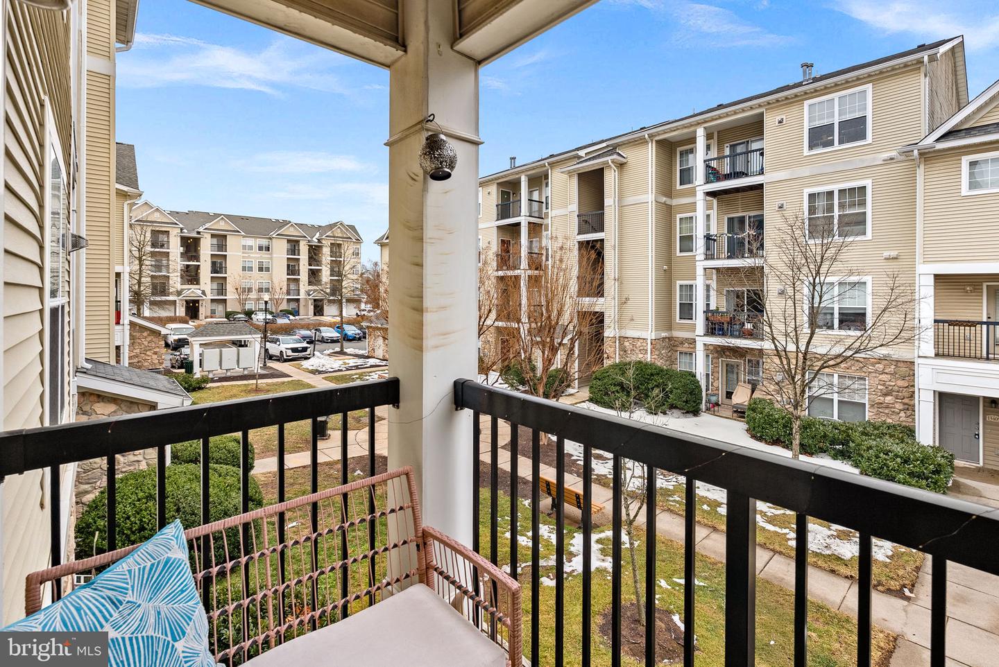 5114-T TRAVIS EDWARD WAY #T, CENTREVILLE, Virginia 20120, 2 Bedrooms Bedrooms, ,2 BathroomsBathrooms,Residential,For sale,5114-T TRAVIS EDWARD WAY #T,VAFX2291266 MLS # VAFX2291266