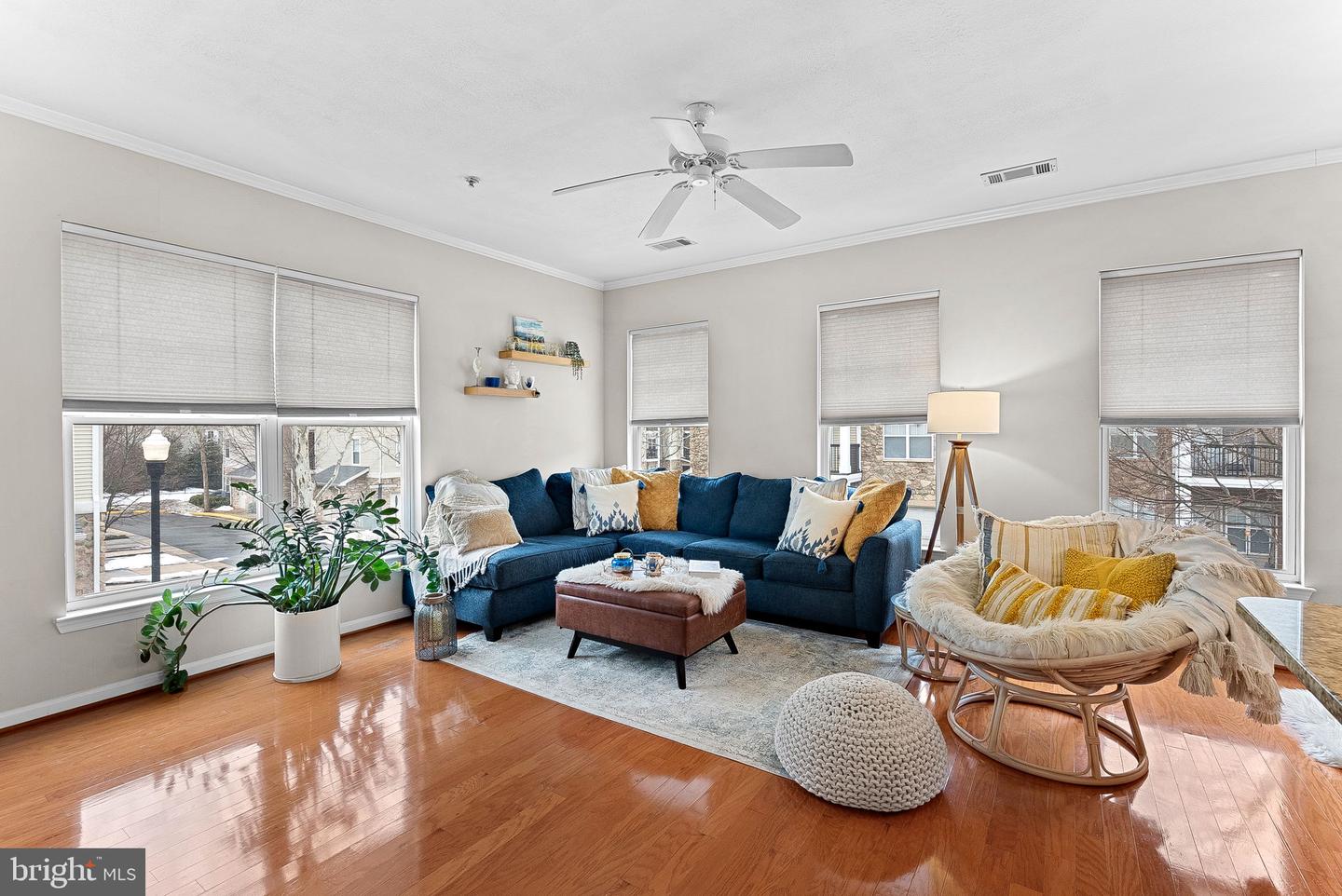 5114-T TRAVIS EDWARD WAY #T, CENTREVILLE, Virginia 20120, 2 Bedrooms Bedrooms, ,2 BathroomsBathrooms,Residential,For sale,5114-T TRAVIS EDWARD WAY #T,VAFX2291266 MLS # VAFX2291266