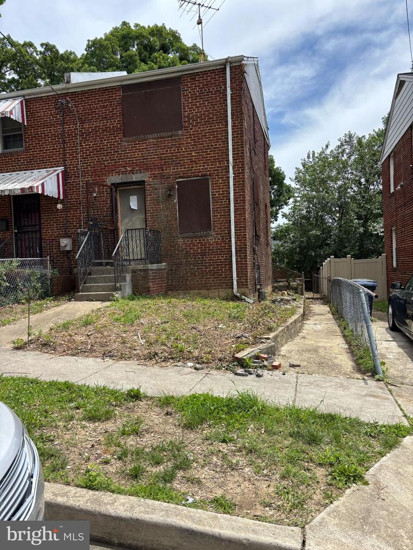 3428 24TH ST SE, WASHINGTON, District Of Columbia 20020, ,Residential,For sale,3428 24TH ST SE,DCDC2246380 MLS # DCDC2246380